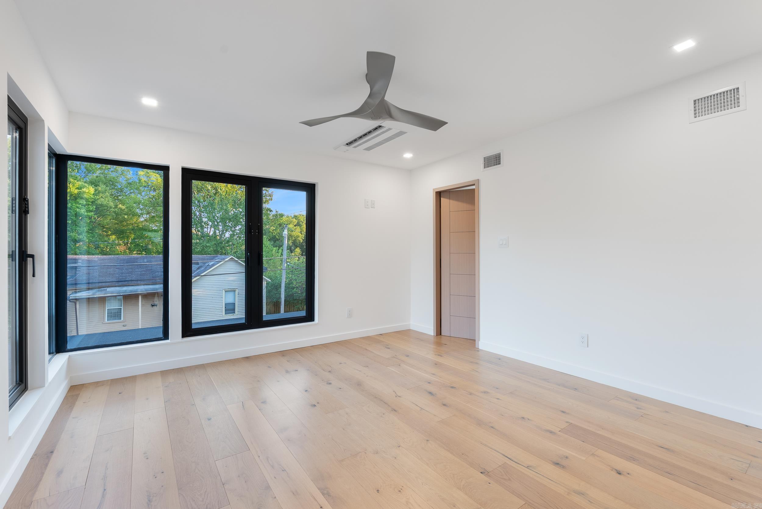 Lincoln & Zimmerman - Residential