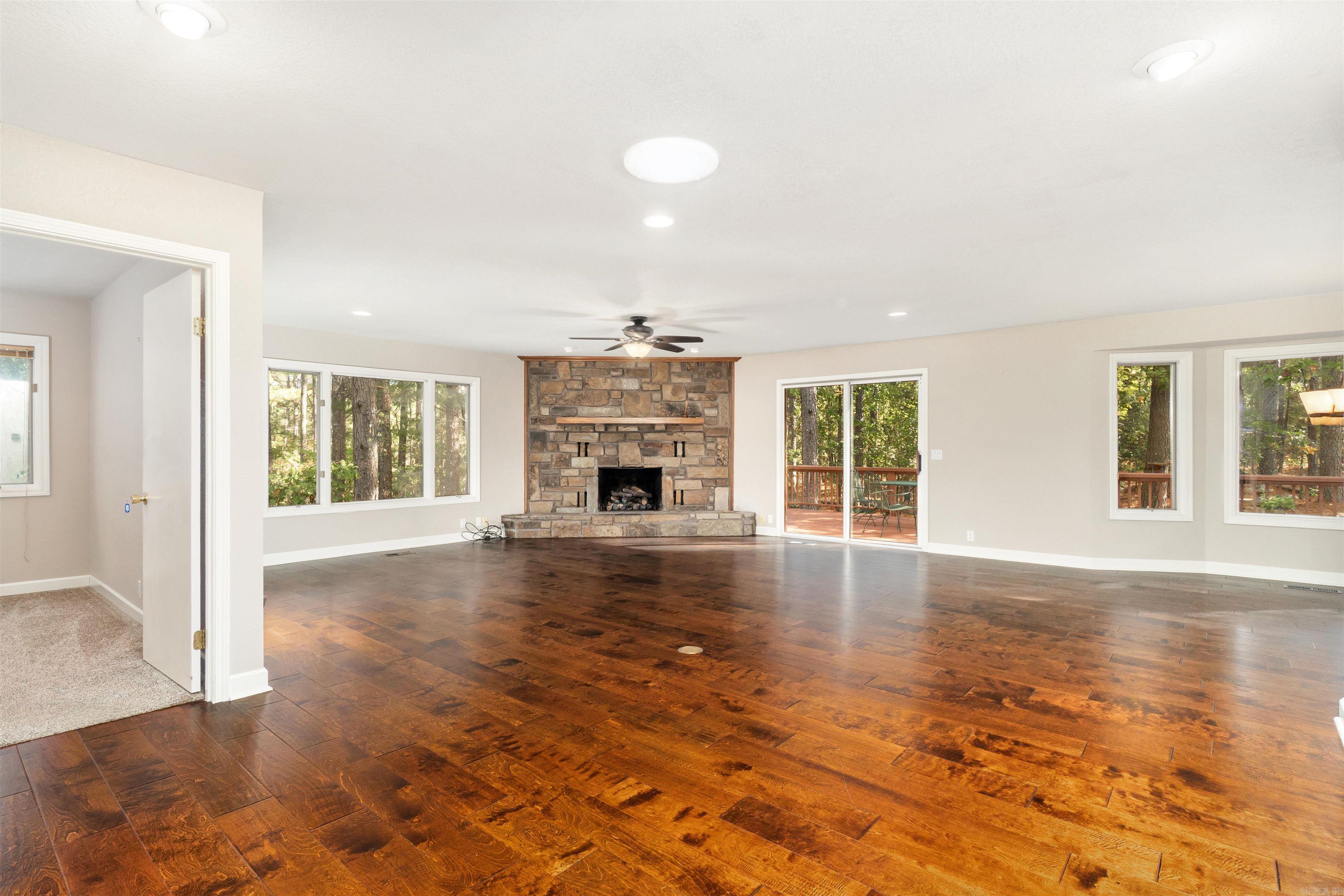 MANDARINA - Residential