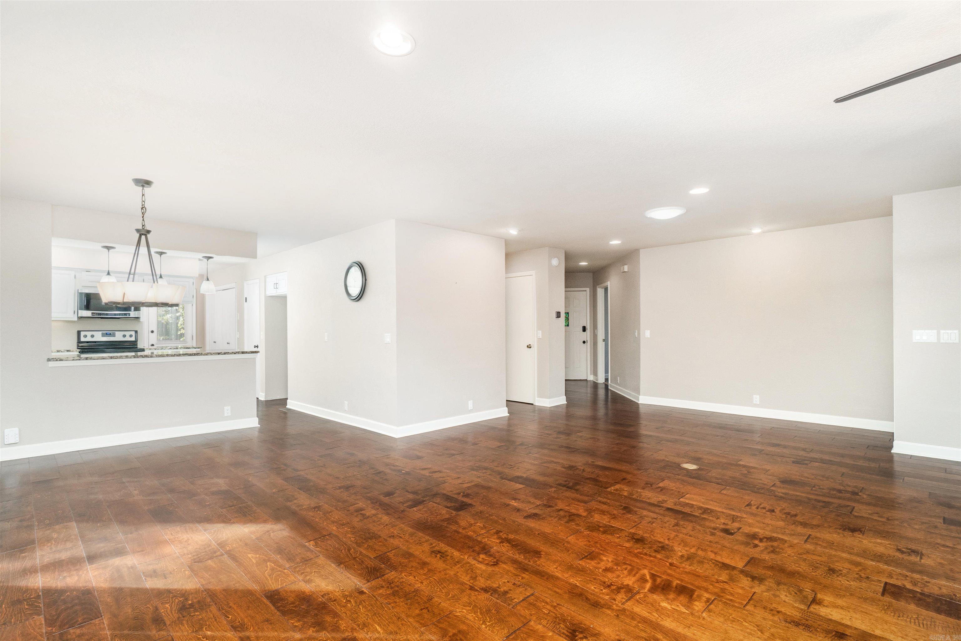 MANDARINA - Residential