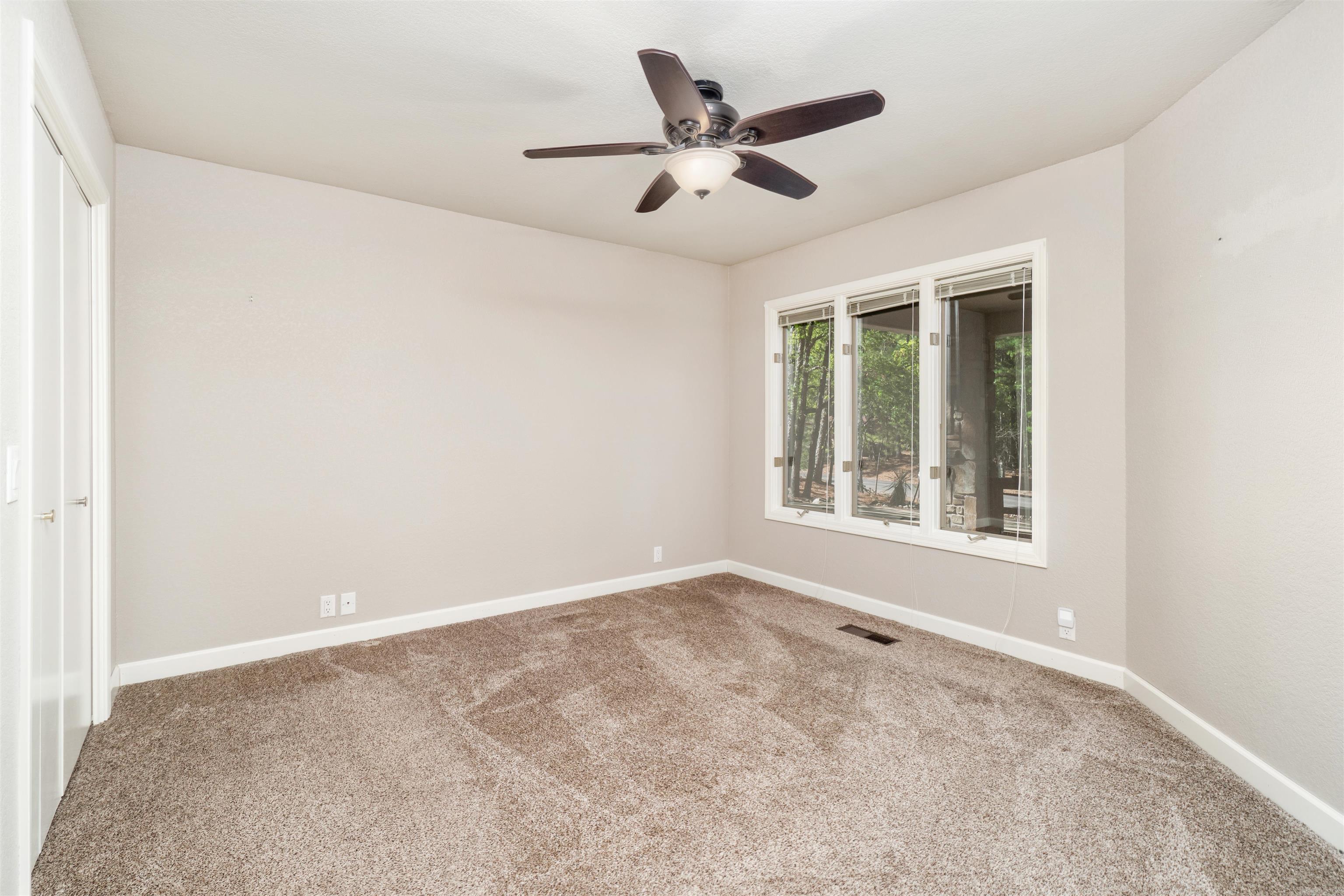 MANDARINA - Residential