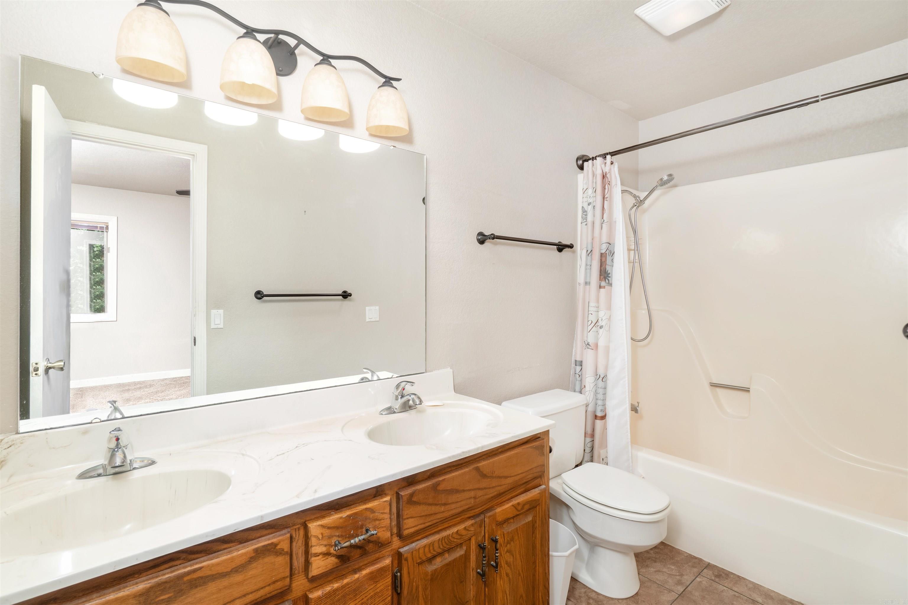 MANDARINA - Residential