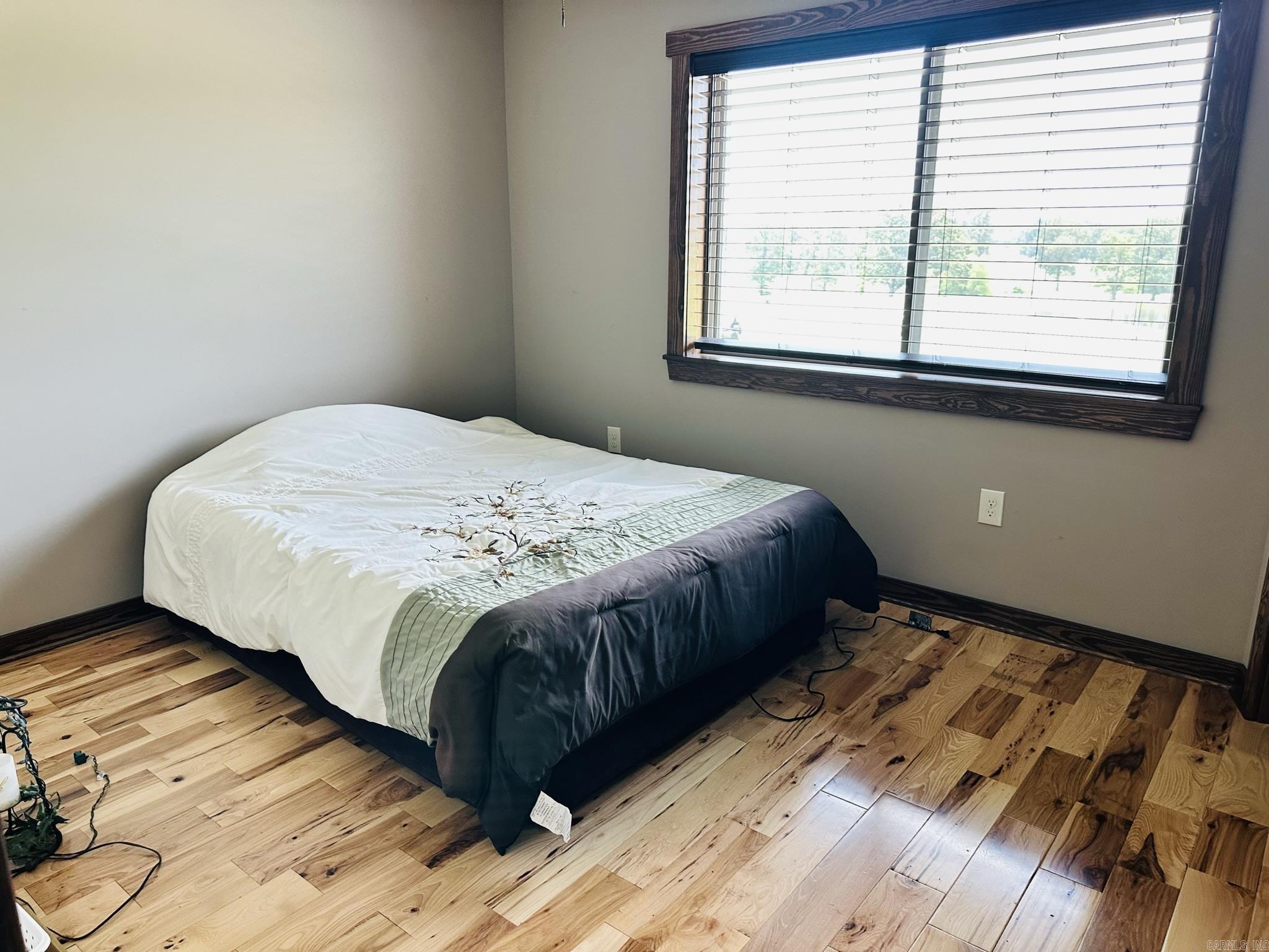 COOPERS HAWK - Residential