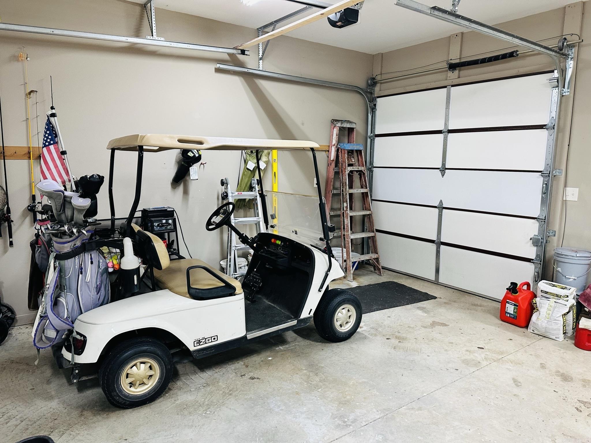 COOPERS HAWK - Residential