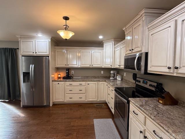 RIVERWOODS ESTATES PHASE ONE - Residential