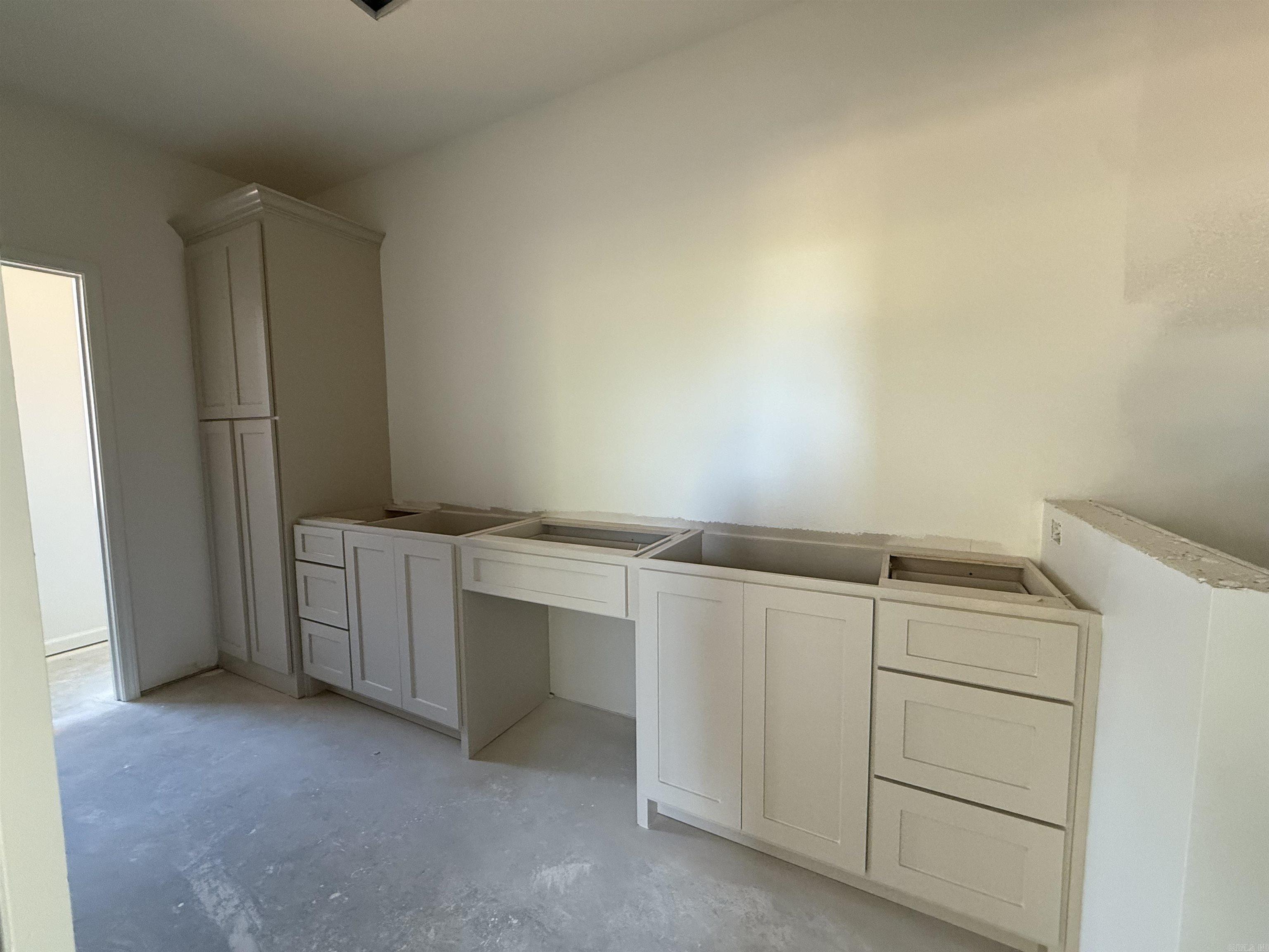 PLANTATION HILLS - Residential