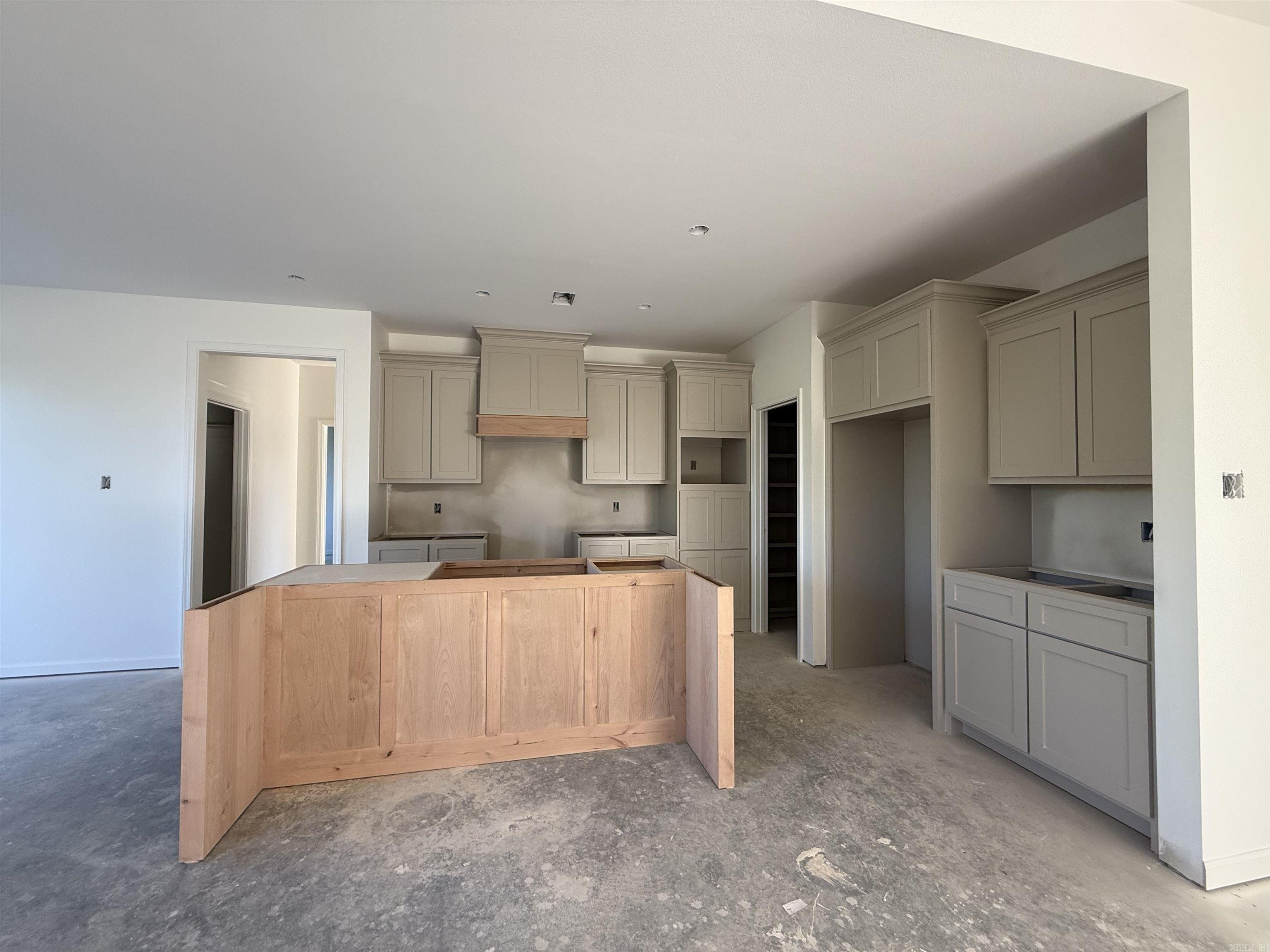 PLANTATION HILLS - Residential