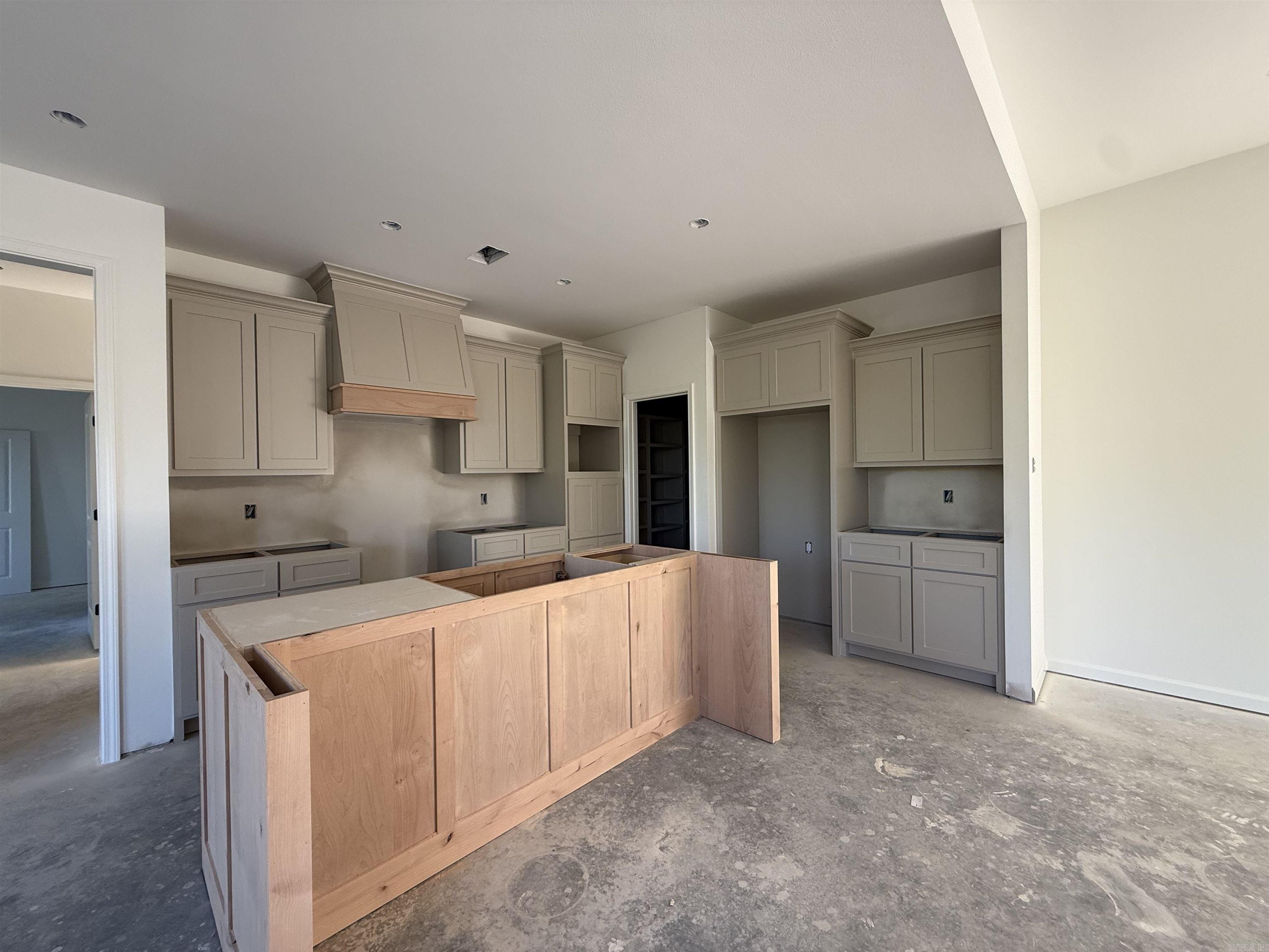 PLANTATION HILLS - Residential