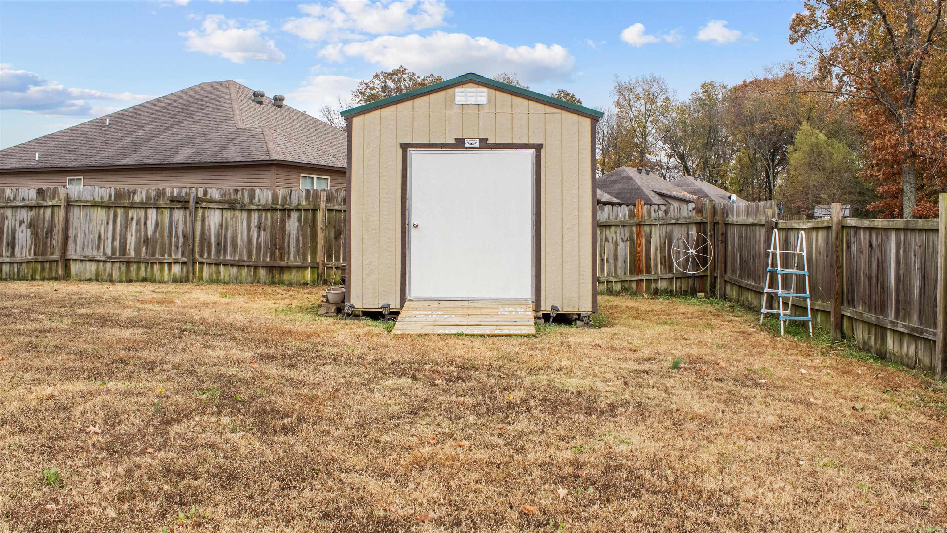 GREGORY'S - Residential