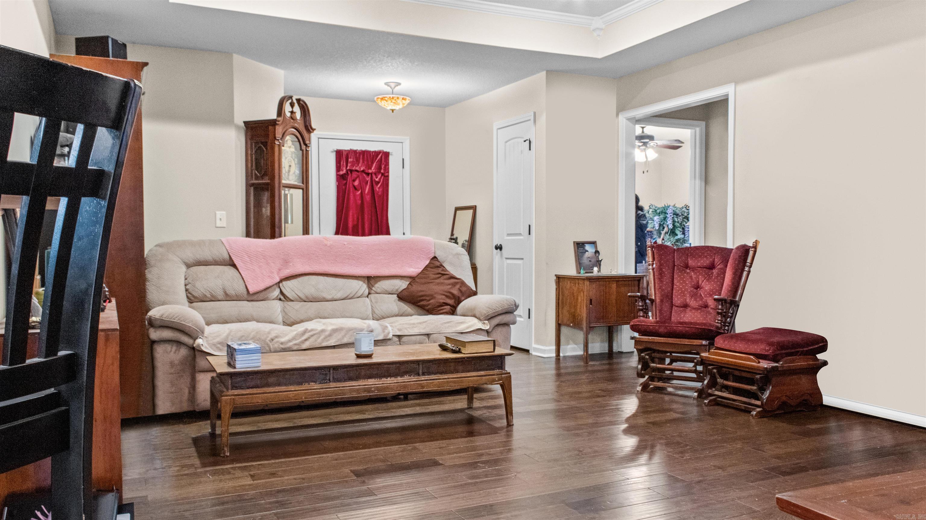 GREGORY'S - Residential