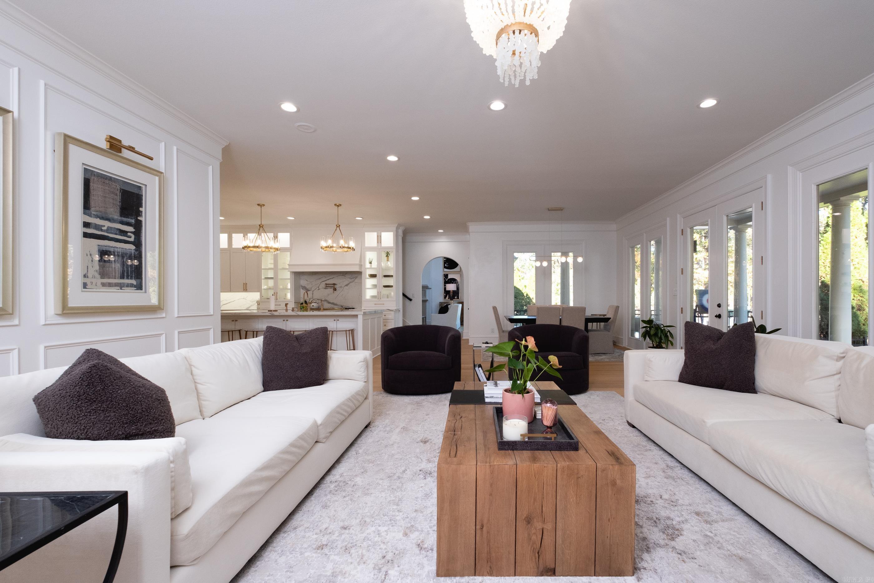 CHENAL VALLEY SOLOGNE CIRCLE - Residential