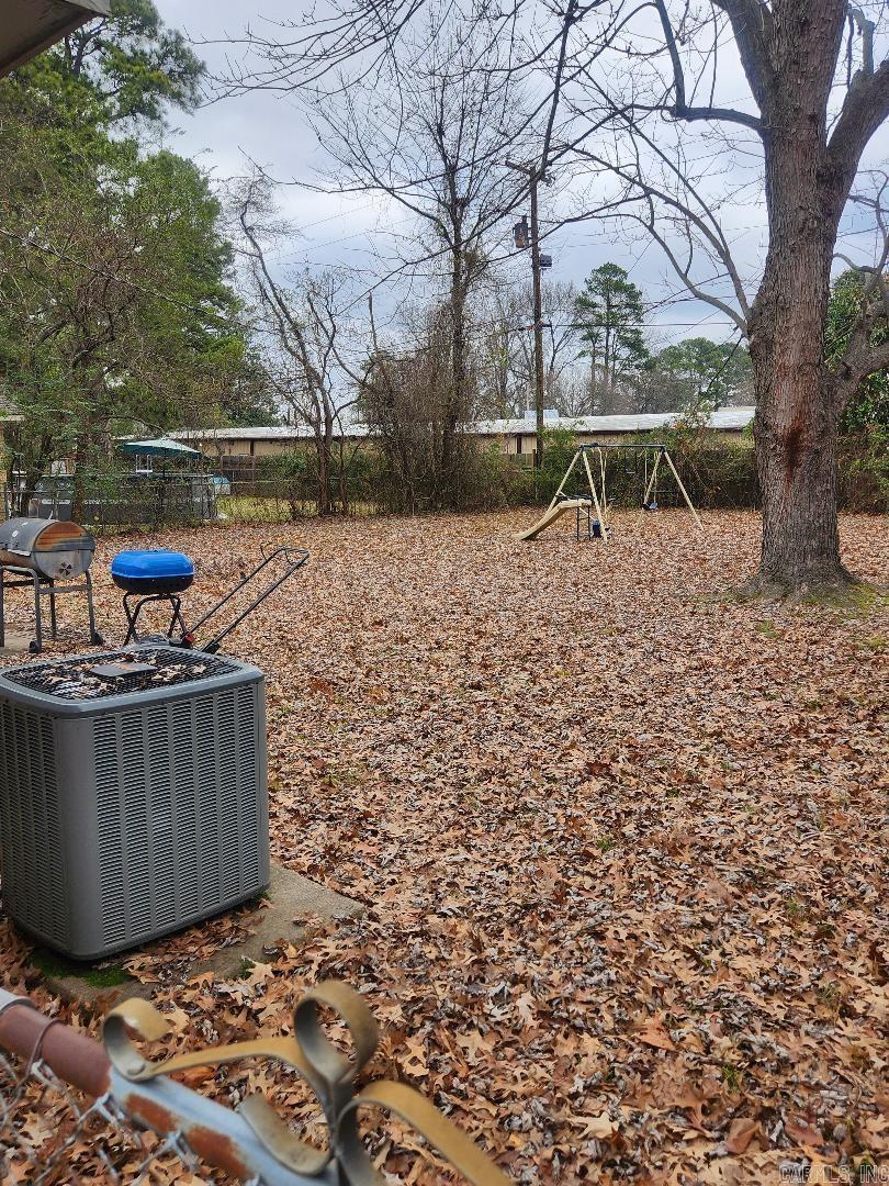 BEVERLY TERR - Residential