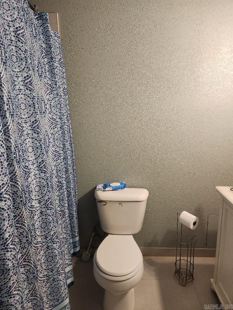 BEVERLY TERR - Residential