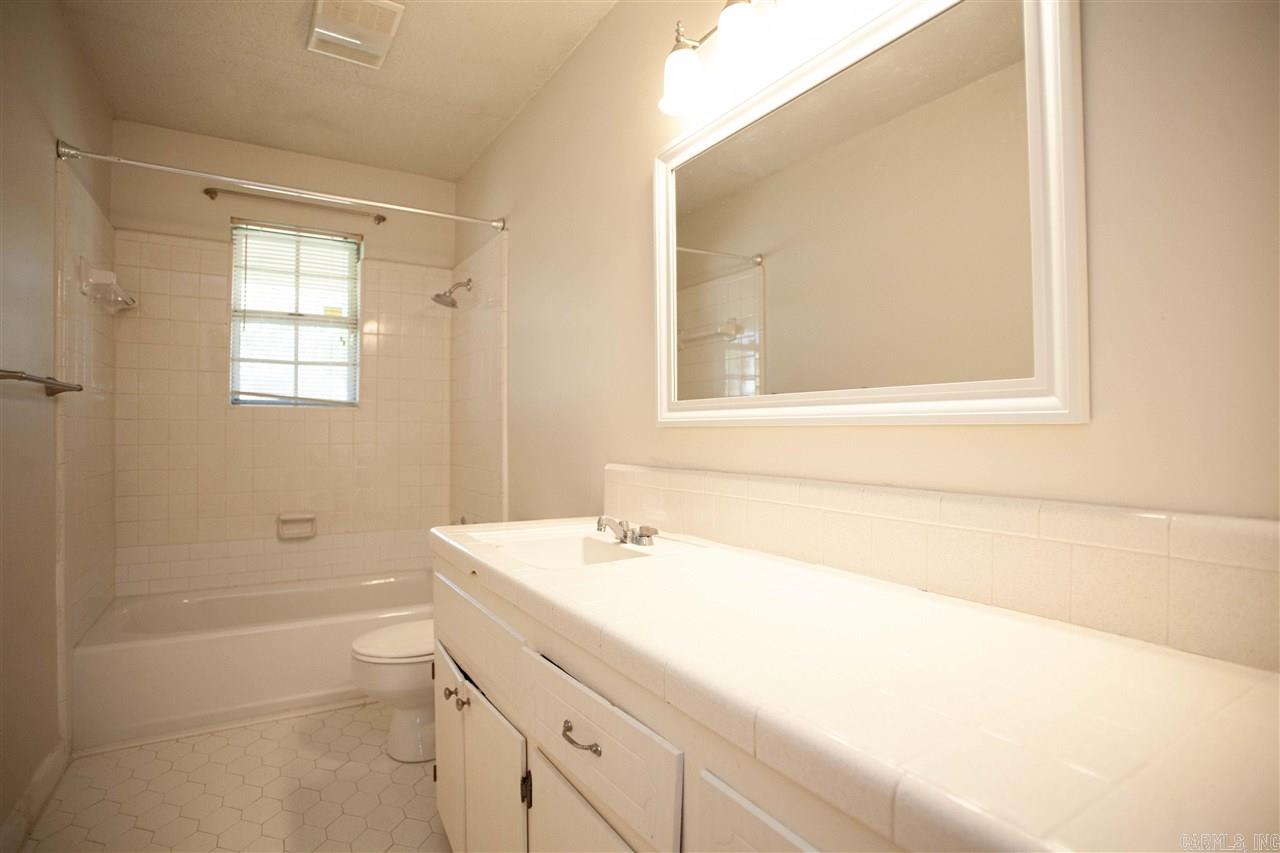 North Gate - Residential Lease