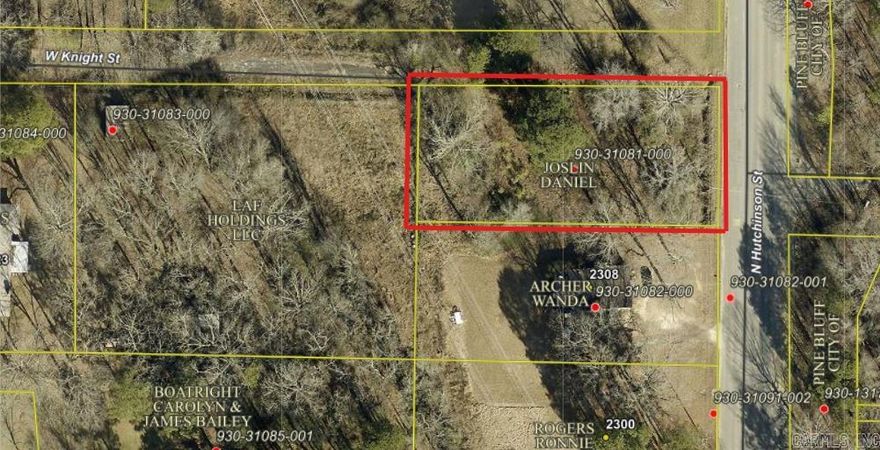 Great investment opportunity. Other lots are available for a package deal as well see MLS #'s: 24040229 and 24040232.