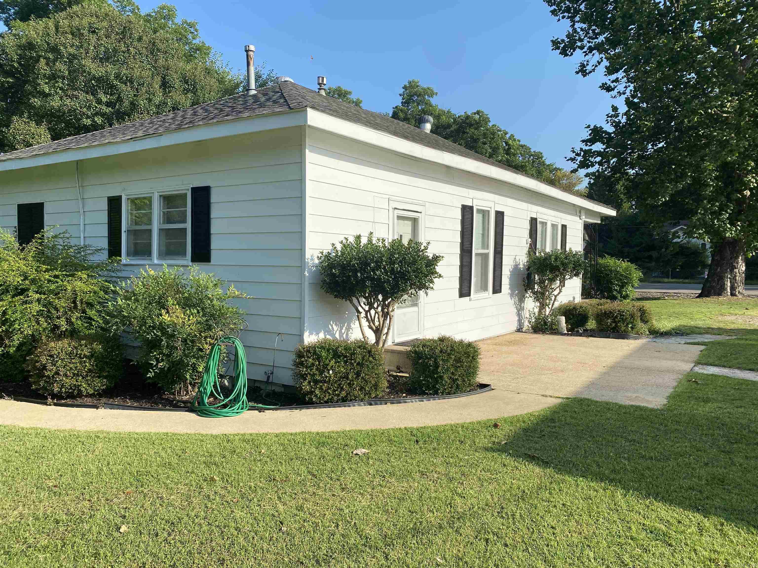 POINSETT LUMBAR & MFG - Residential