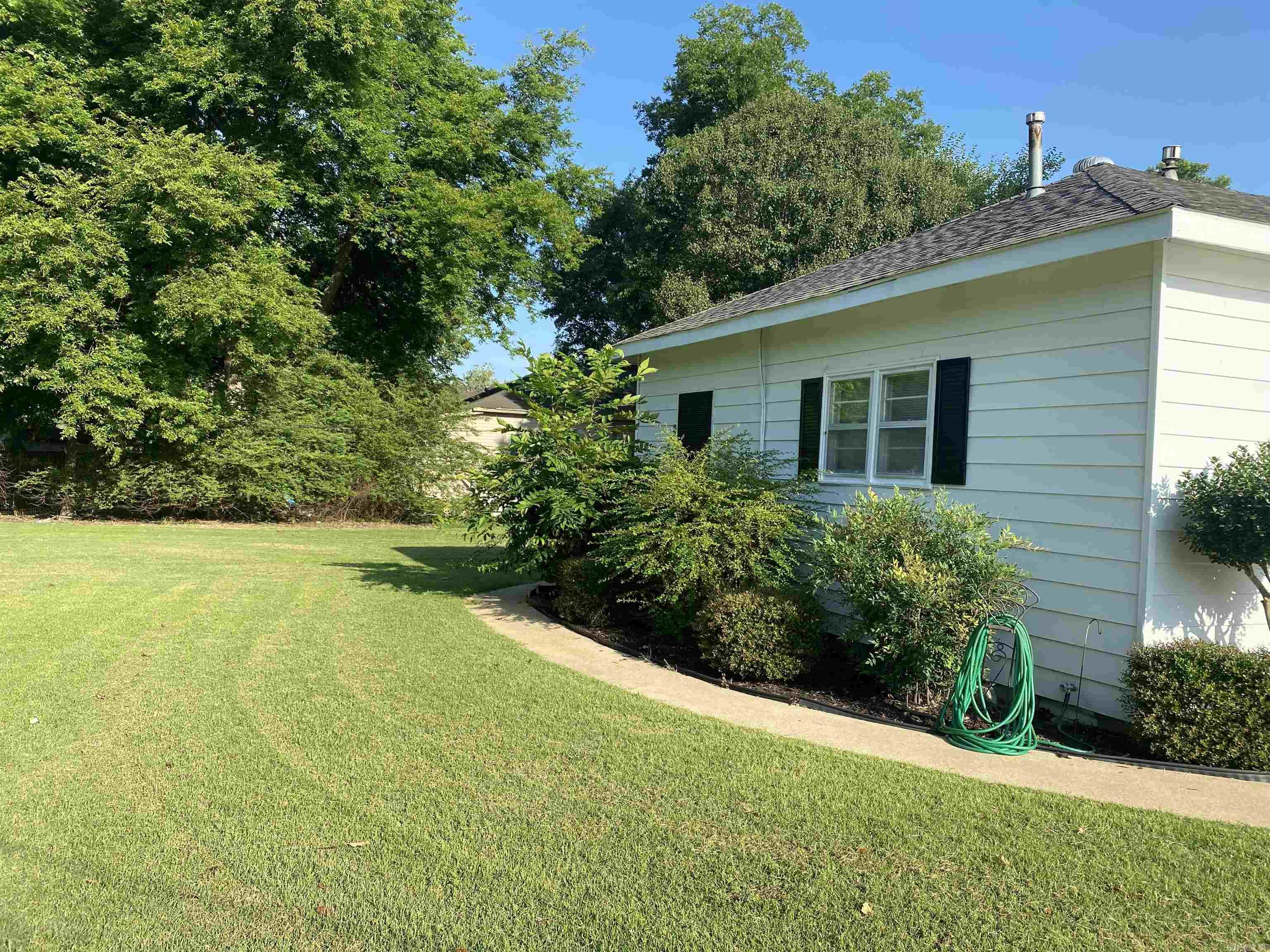 POINSETT LUMBAR & MFG - Residential