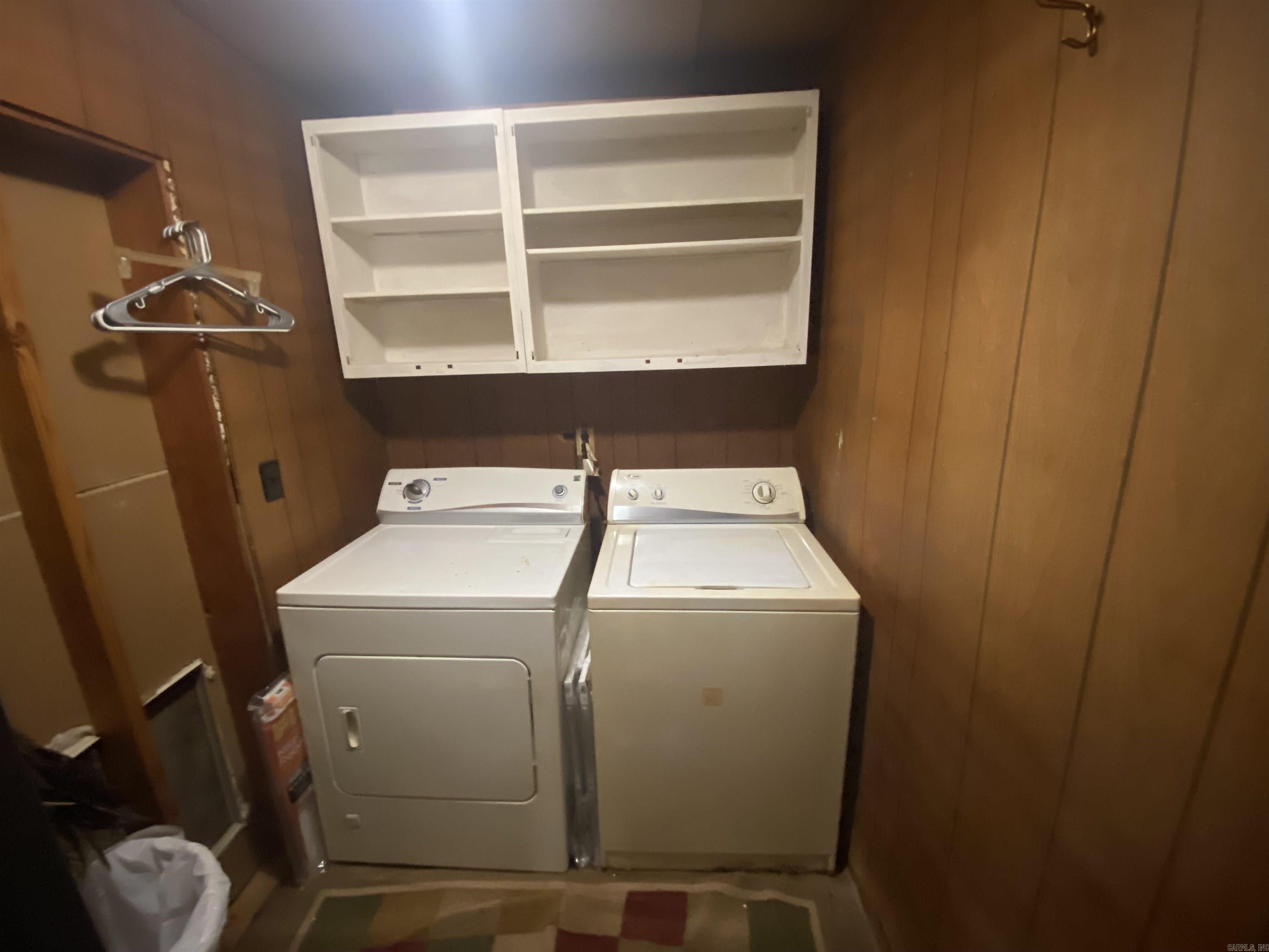 POINSETT LUMBAR & MFG - Residential