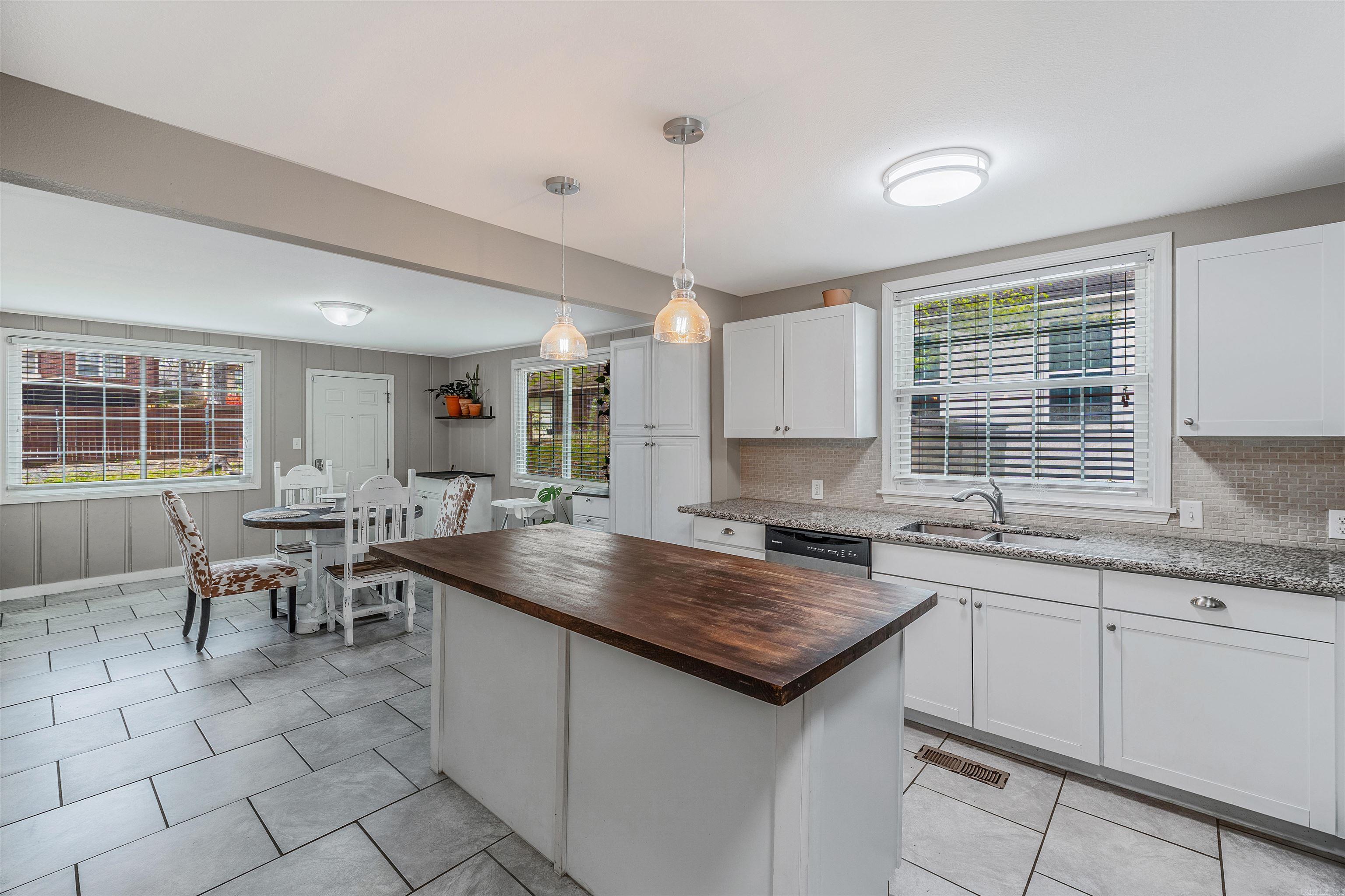 CHERRY & COX - Residential