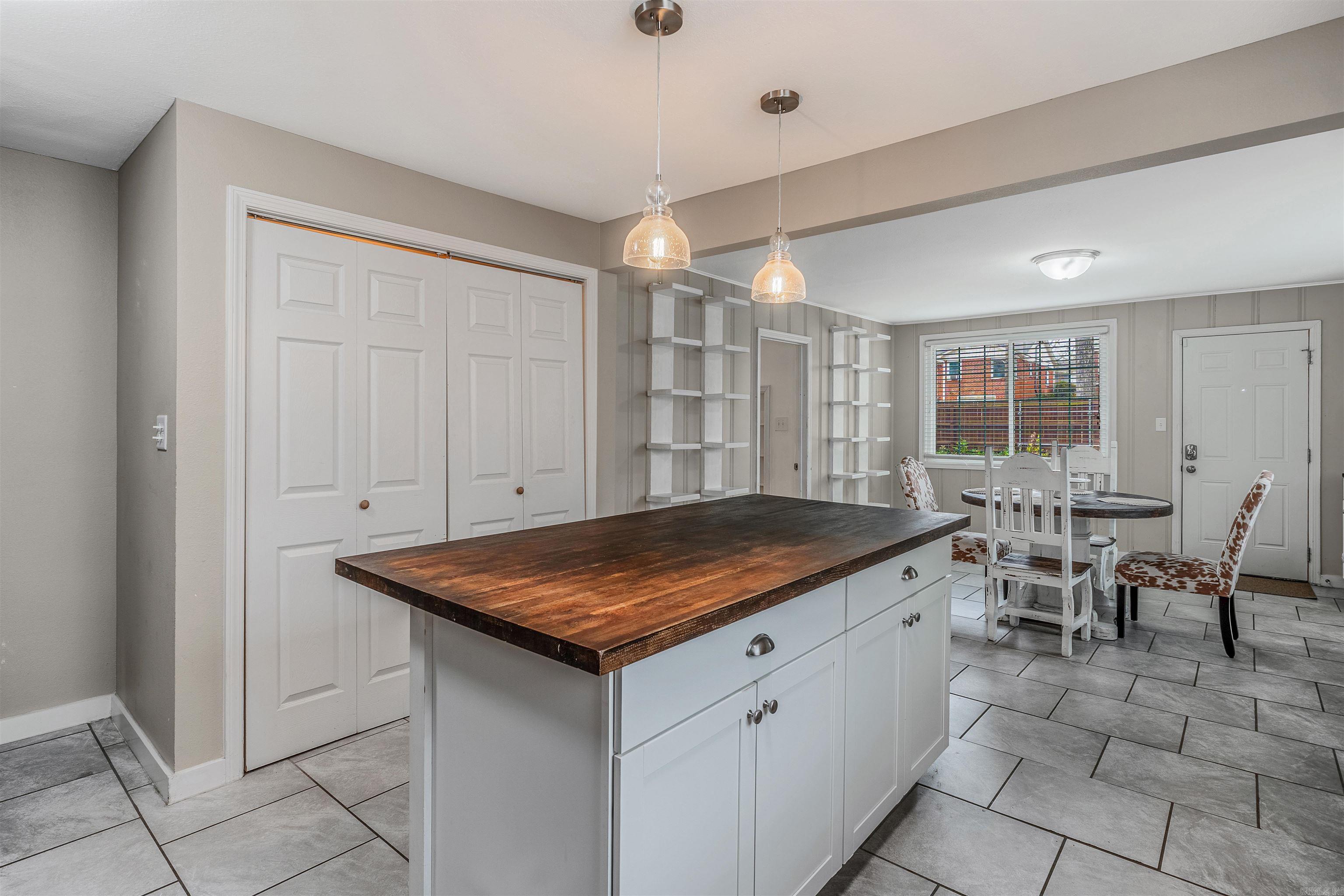 CHERRY & COX - Residential