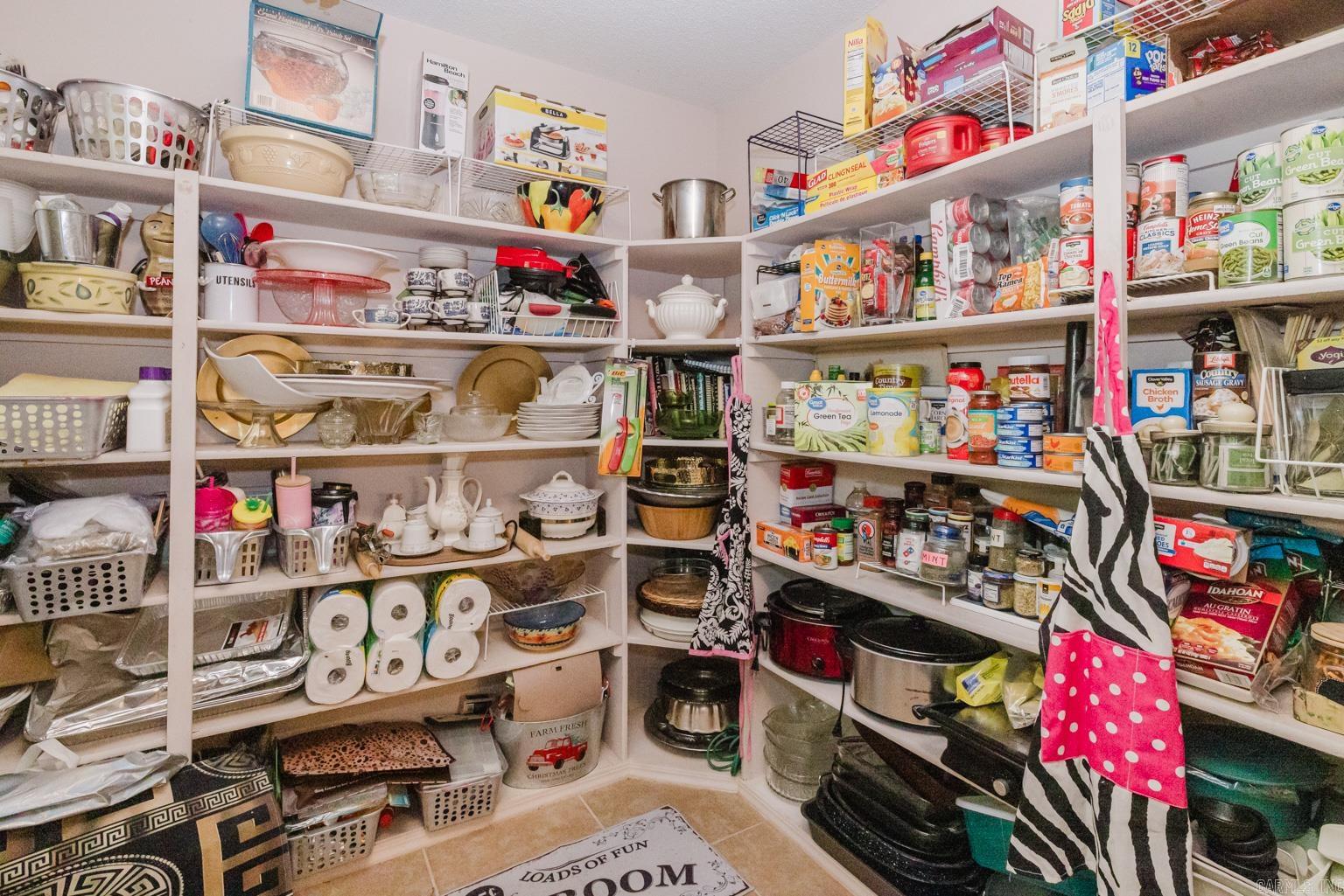 RIVER OAKS - Residential