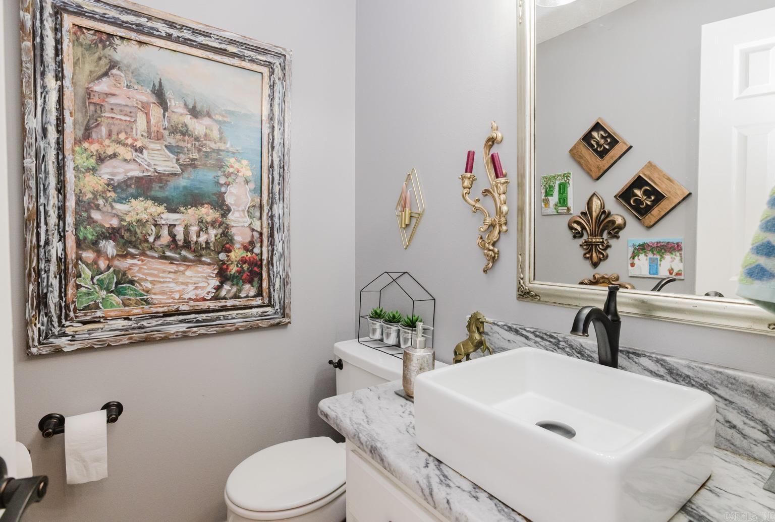 RIVER OAKS - Residential