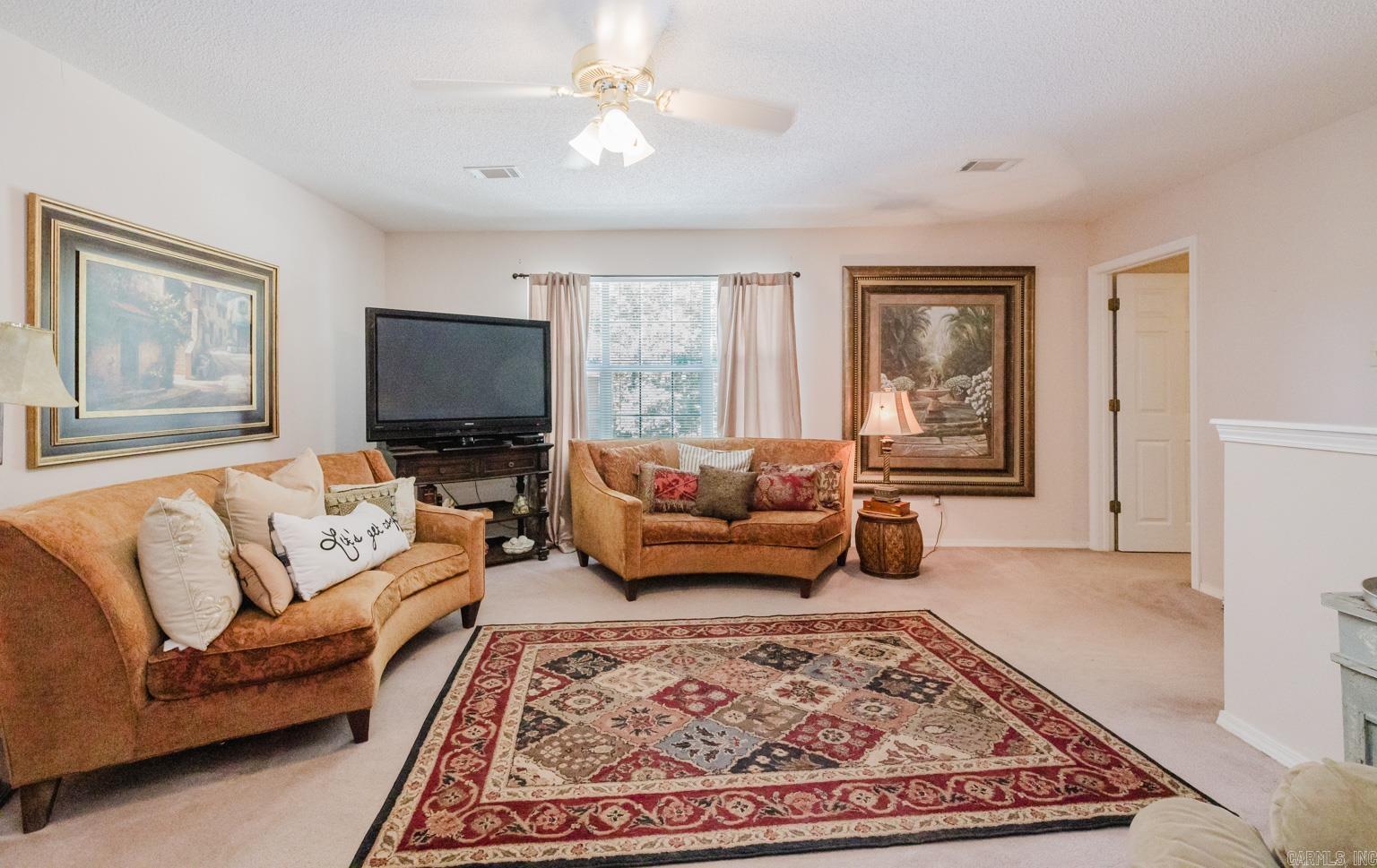 RIVER OAKS - Residential