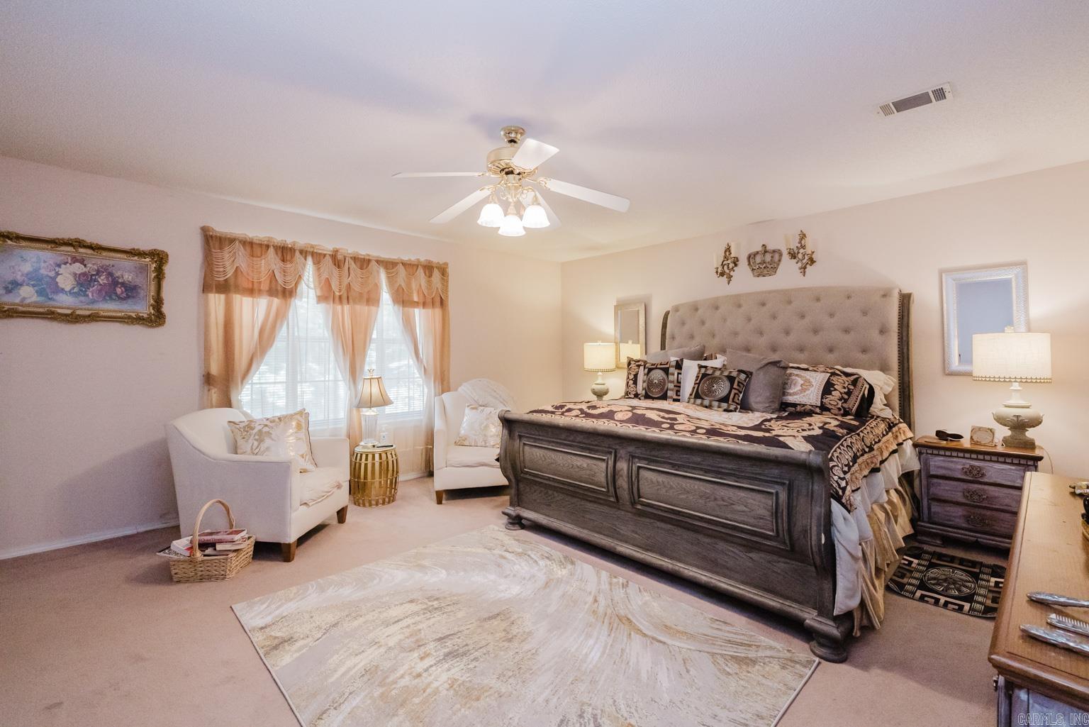 RIVER OAKS - Residential