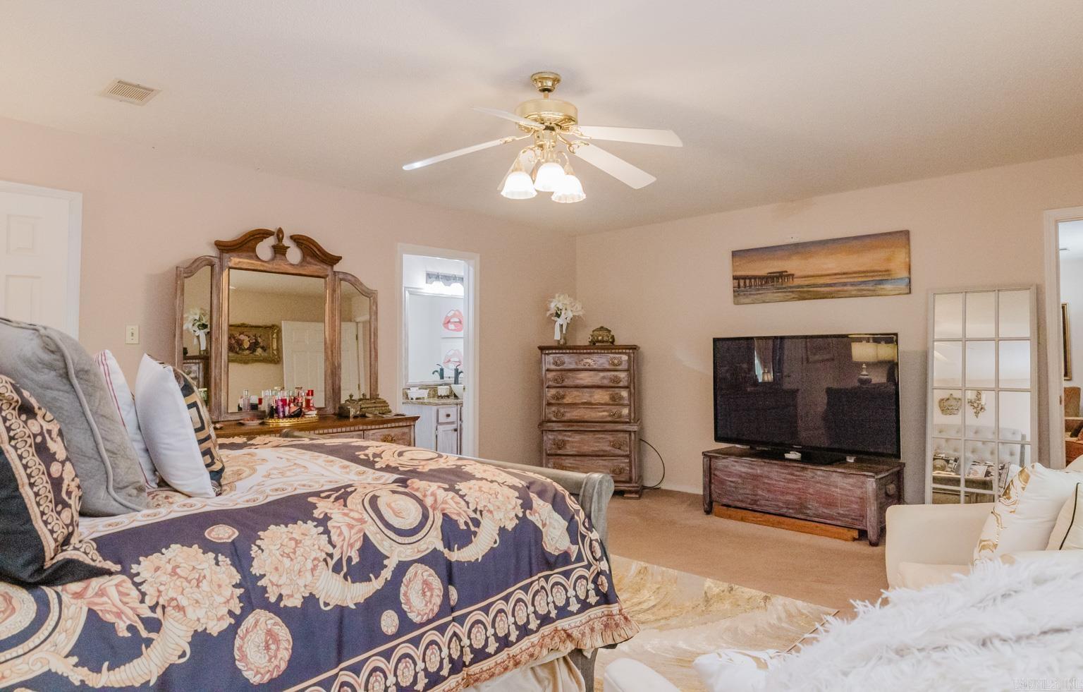 RIVER OAKS - Residential