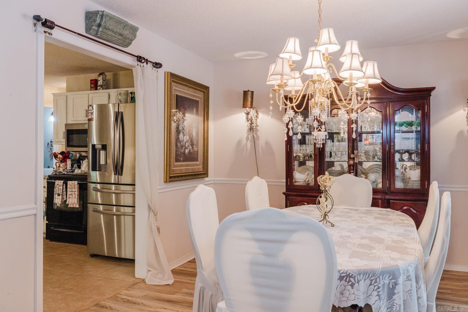 RIVER OAKS - Residential