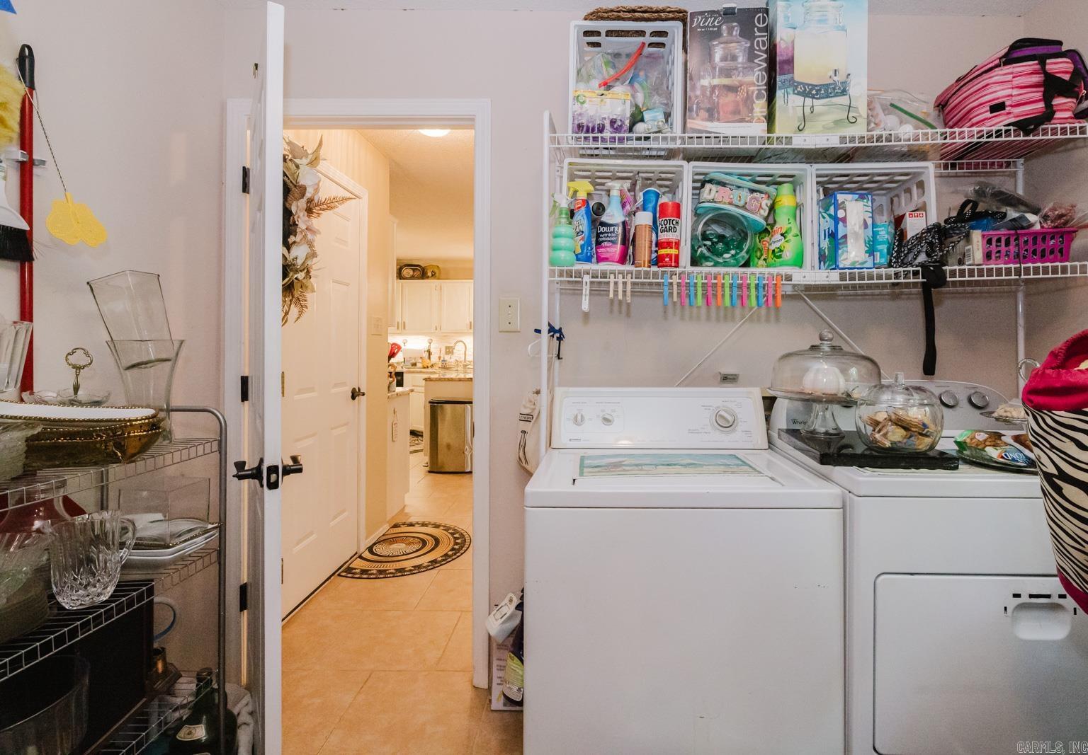 RIVER OAKS - Residential