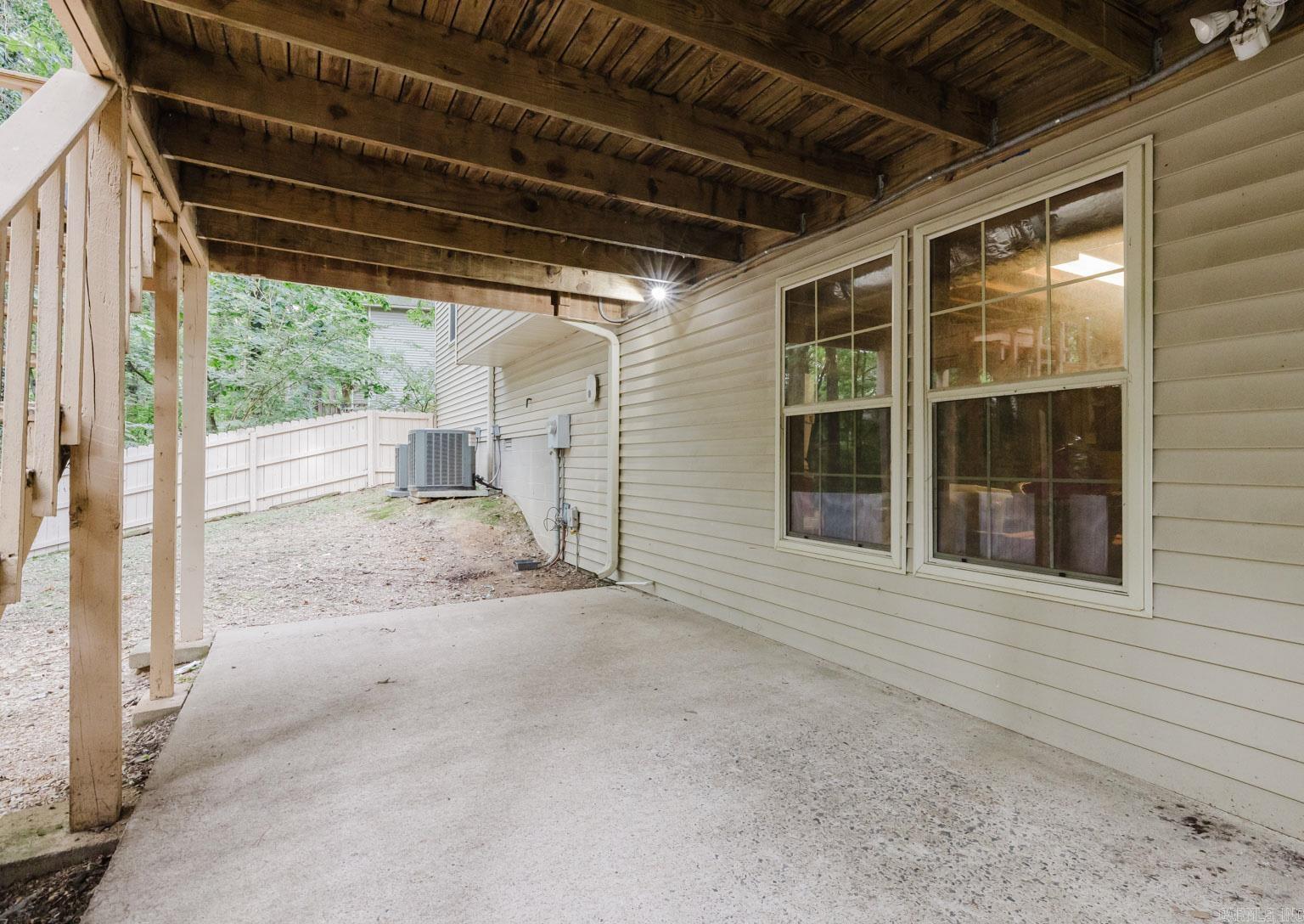 RIVER OAKS - Residential