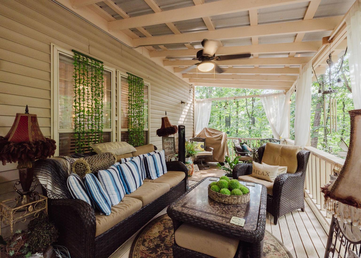 RIVER OAKS - Residential