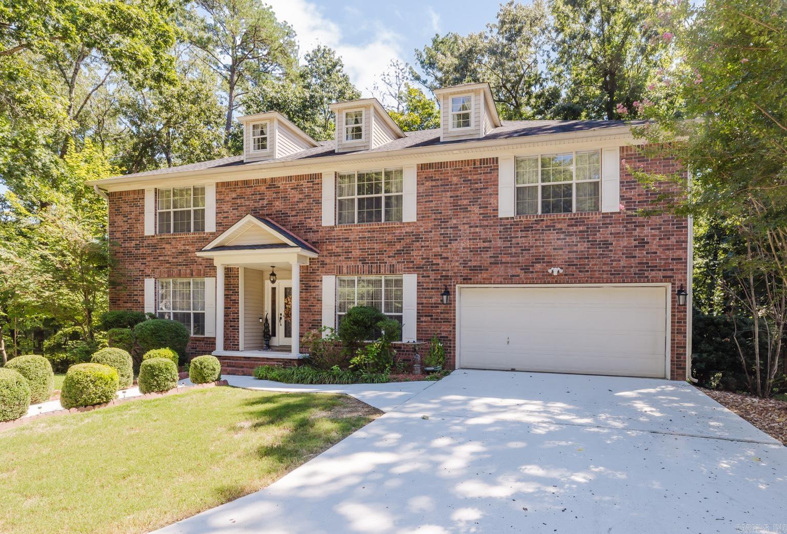 RIVER OAKS - Residential