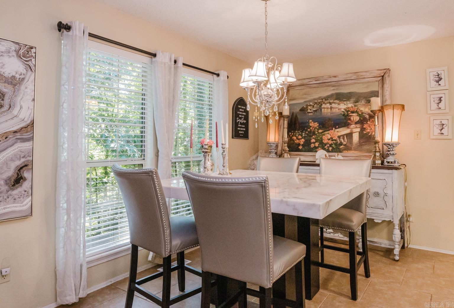 RIVER OAKS - Residential