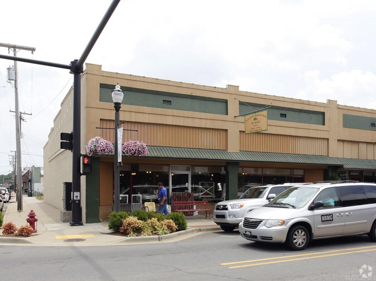 This package deal included 1003 & 1007 Oak St. These three buildings make up the corner of oak and court st.