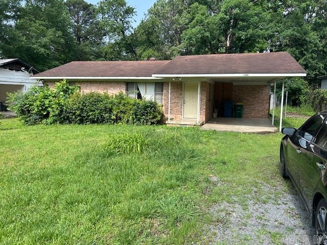 2 Bed 1 Bath. This home needs some work, but is in pretty good condition. Large backyard. This home is to be sold as is no disclosure. Must go cash or bank loan for seller to accept offer. Home next door can be sold with if desired. 8616 Dreher.