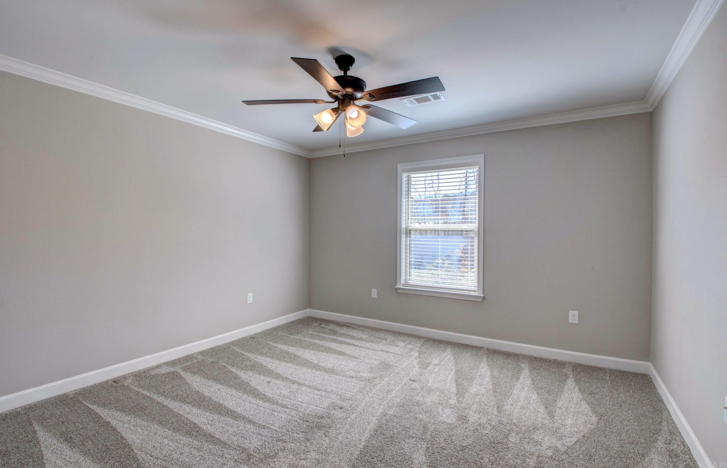 PINEWOOD ESTATES - Residential