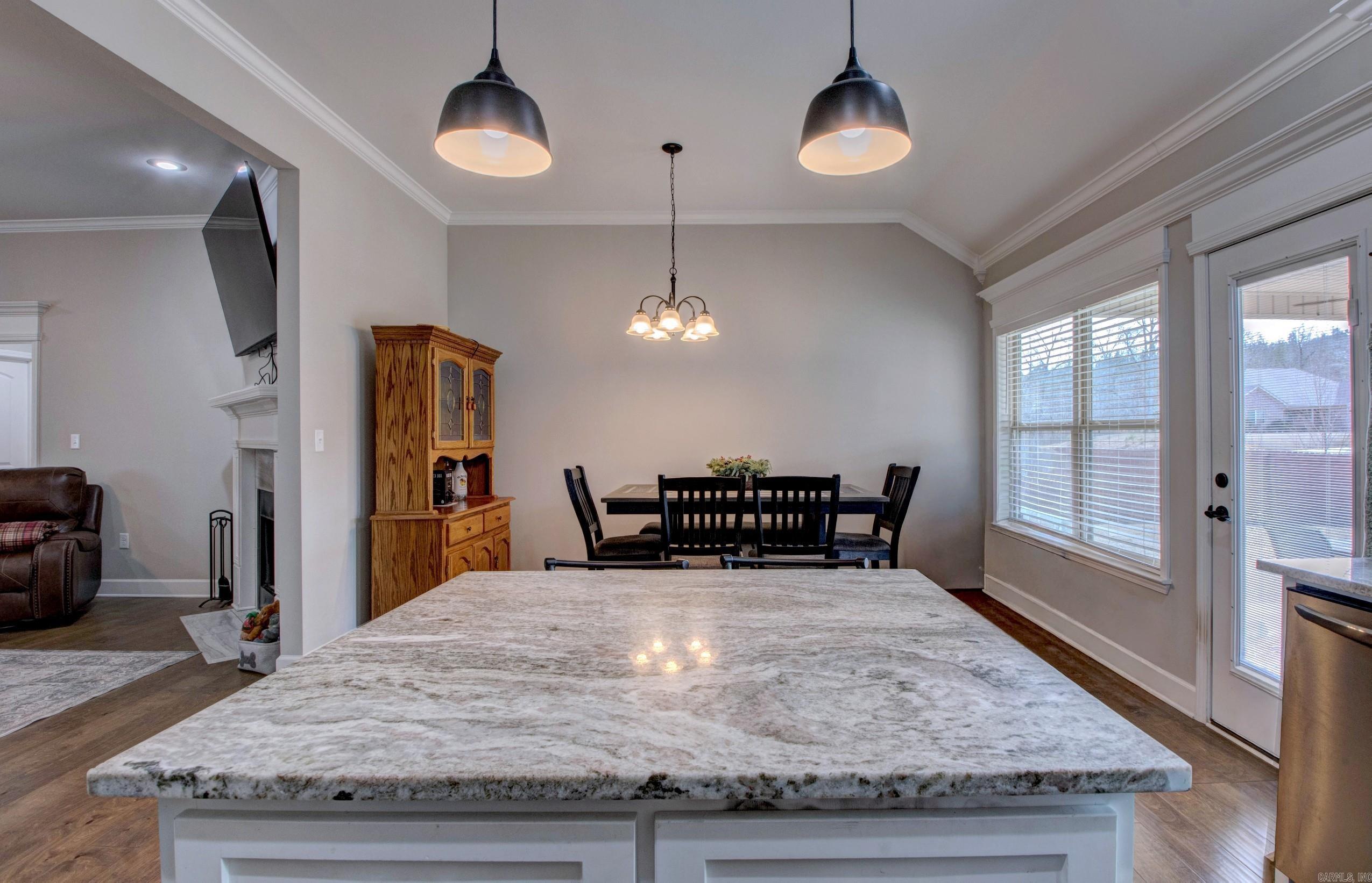 PINEWOOD ESTATES - Residential