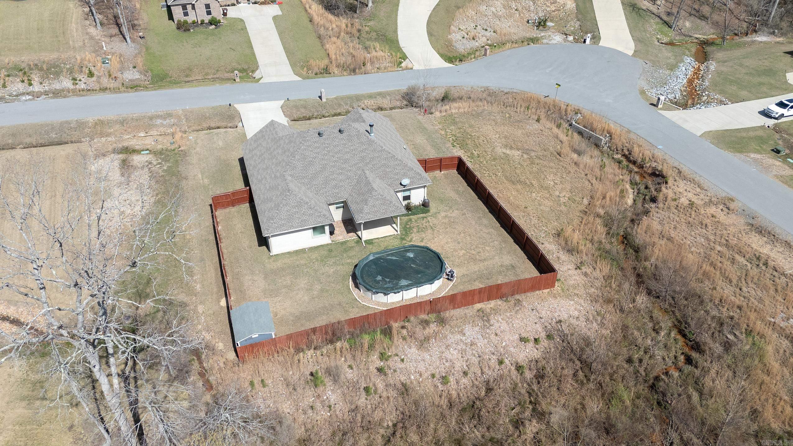 PINEWOOD ESTATES - Residential