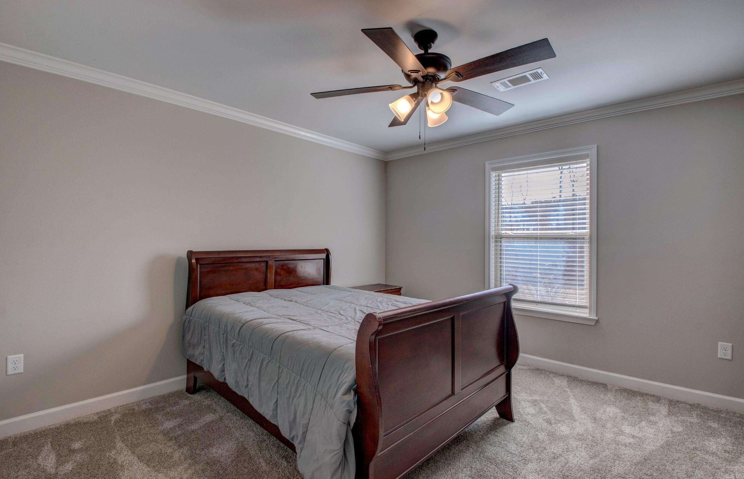 PINEWOOD ESTATES - Residential