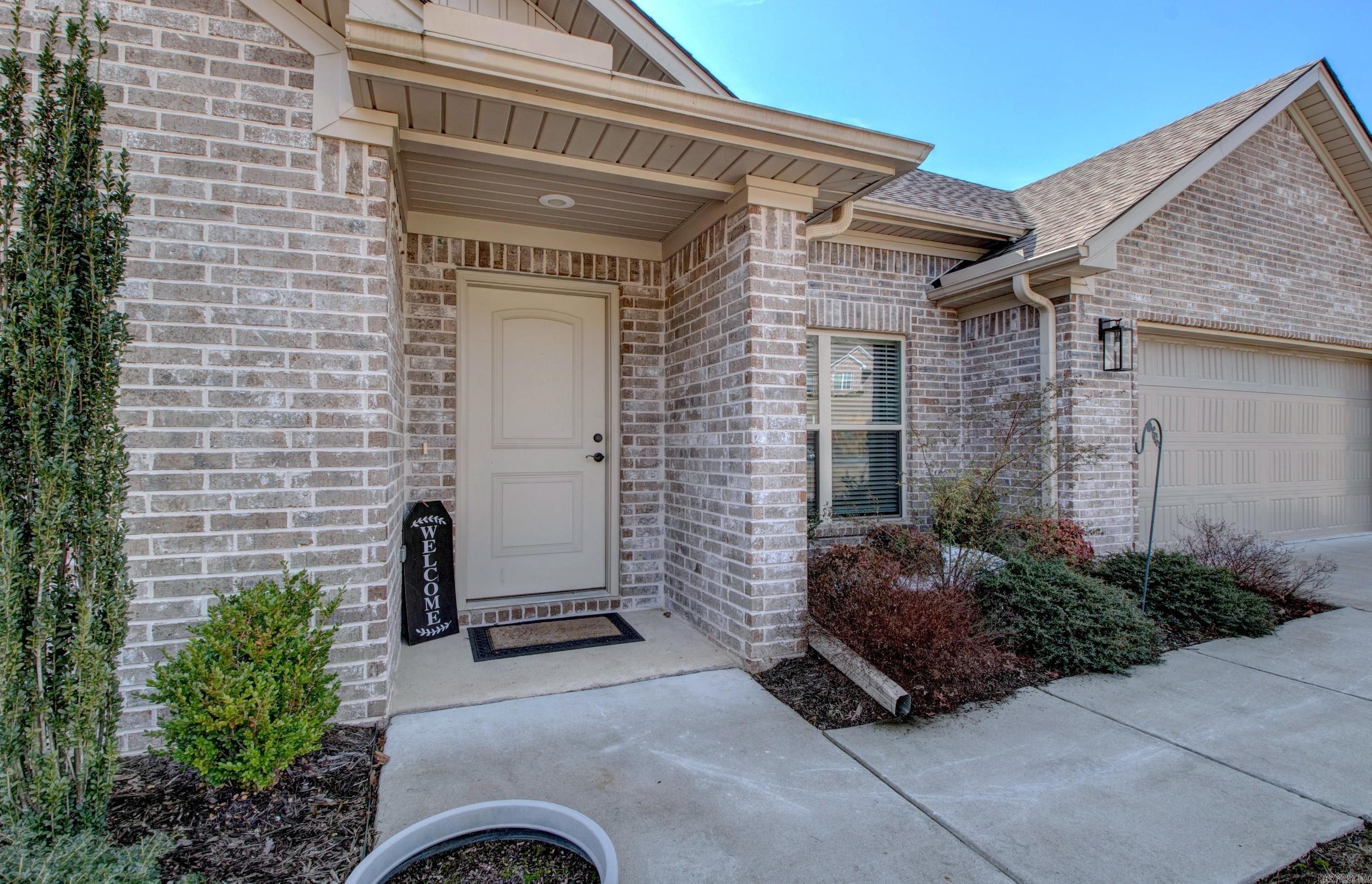 PINEWOOD ESTATES - Residential