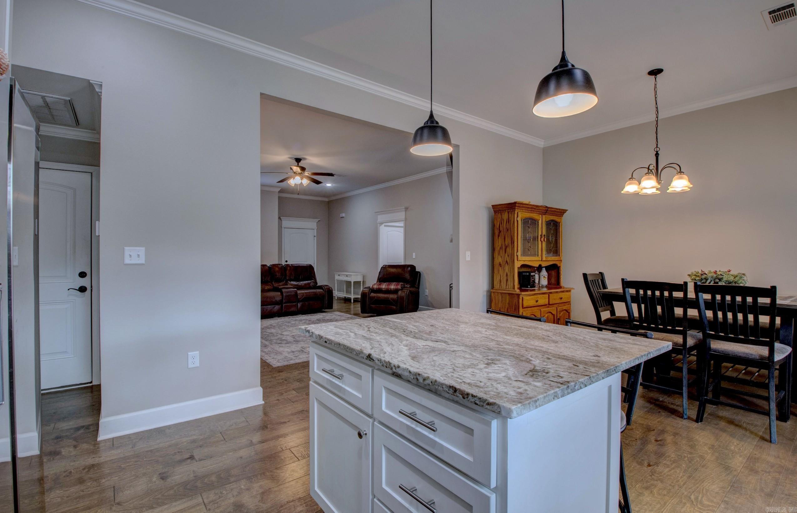 PINEWOOD ESTATES - Residential