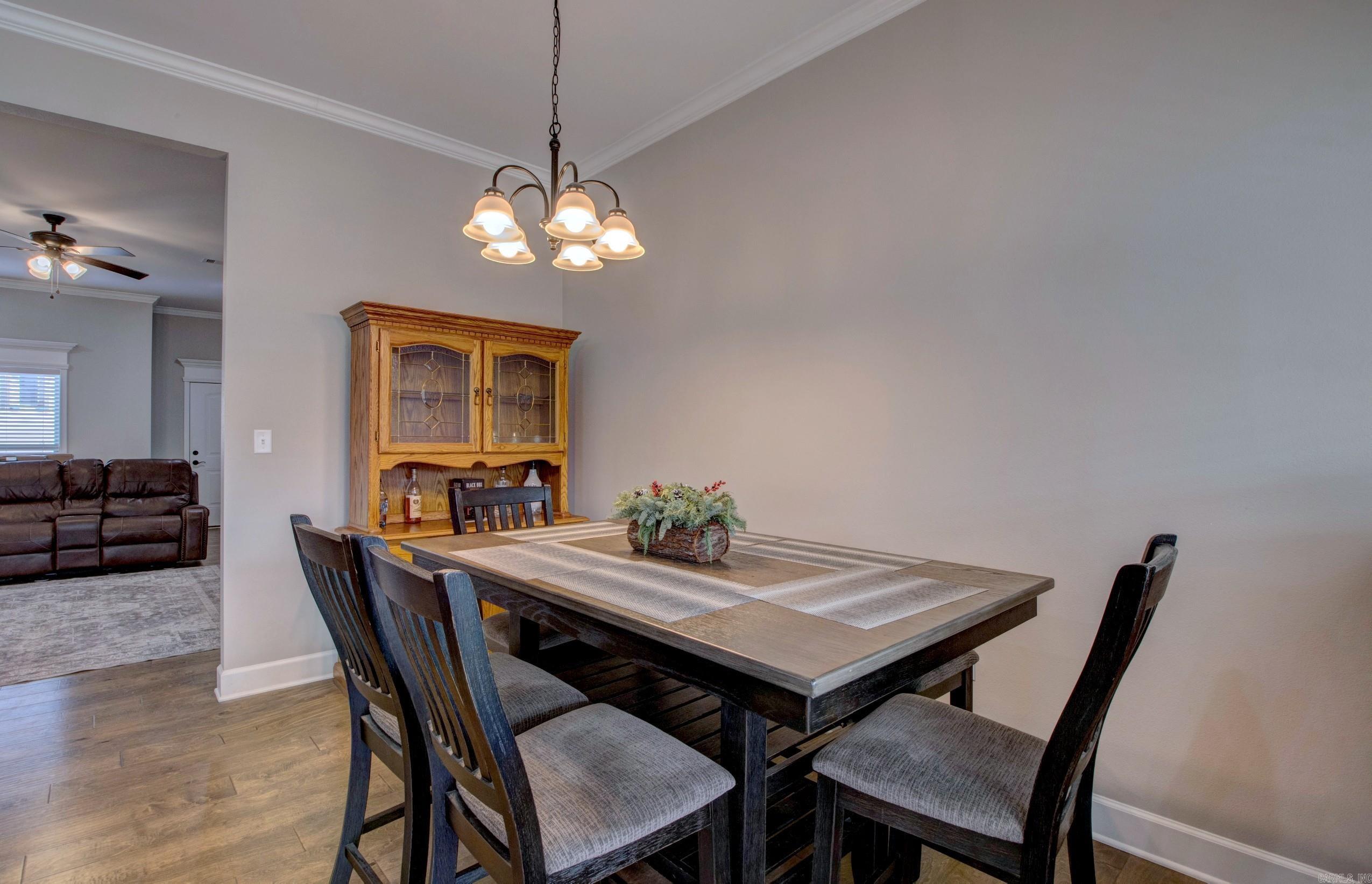 PINEWOOD ESTATES - Residential