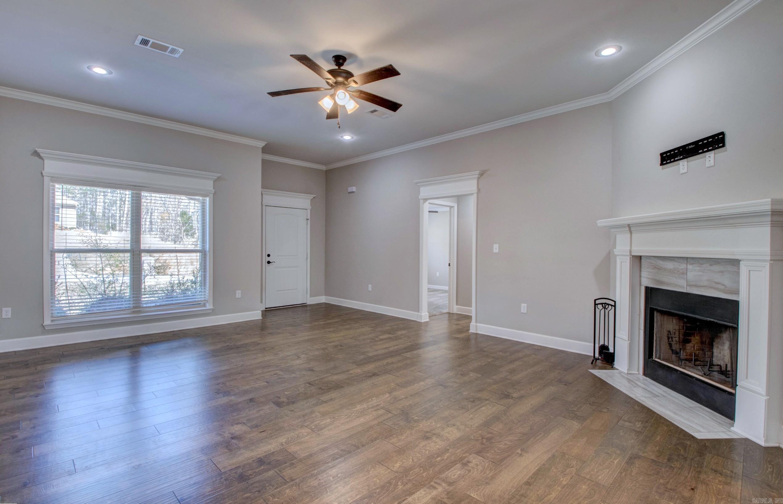 PINEWOOD ESTATES - Residential