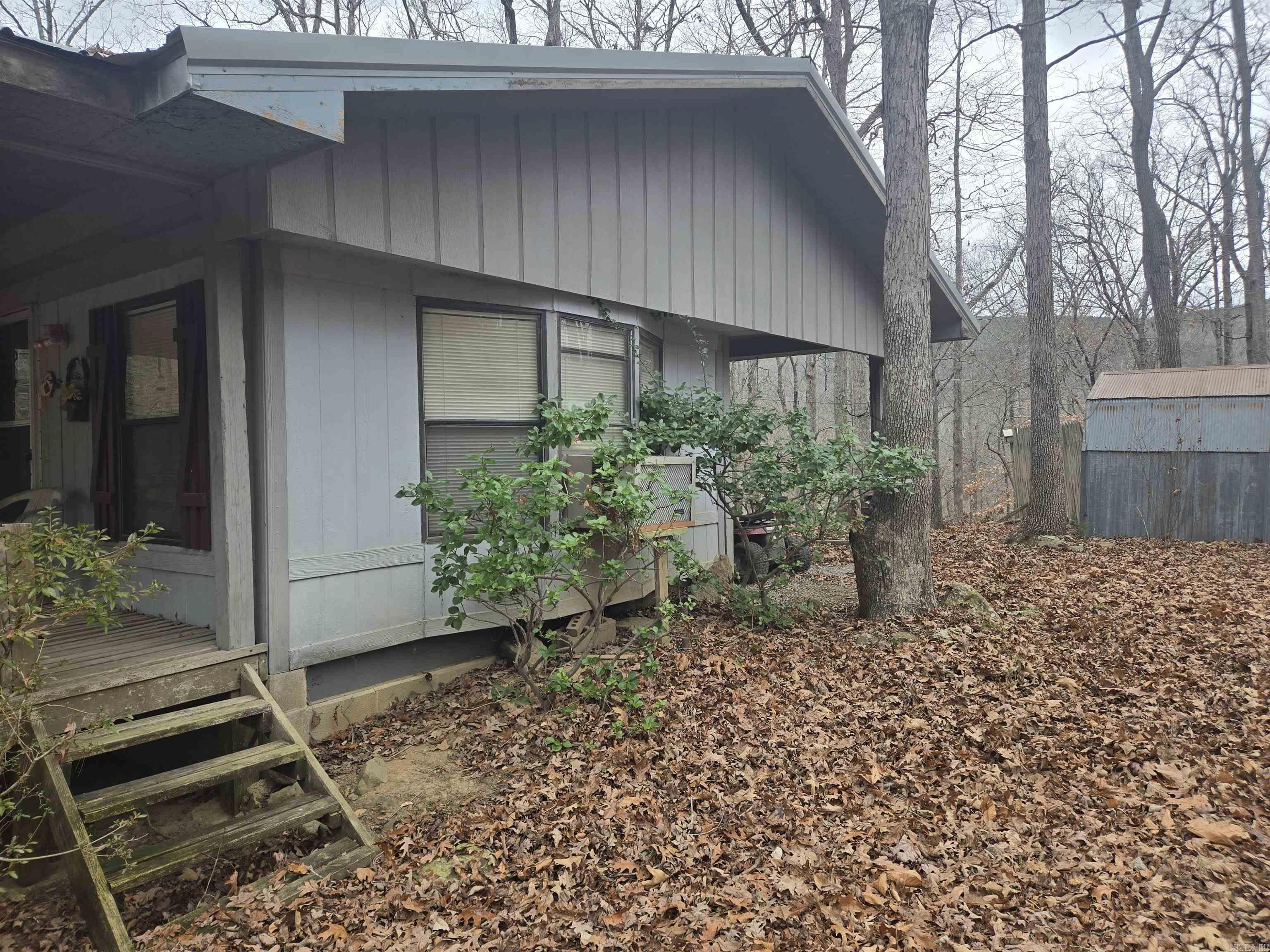 TOMAHAWK VILLAGE - Residential