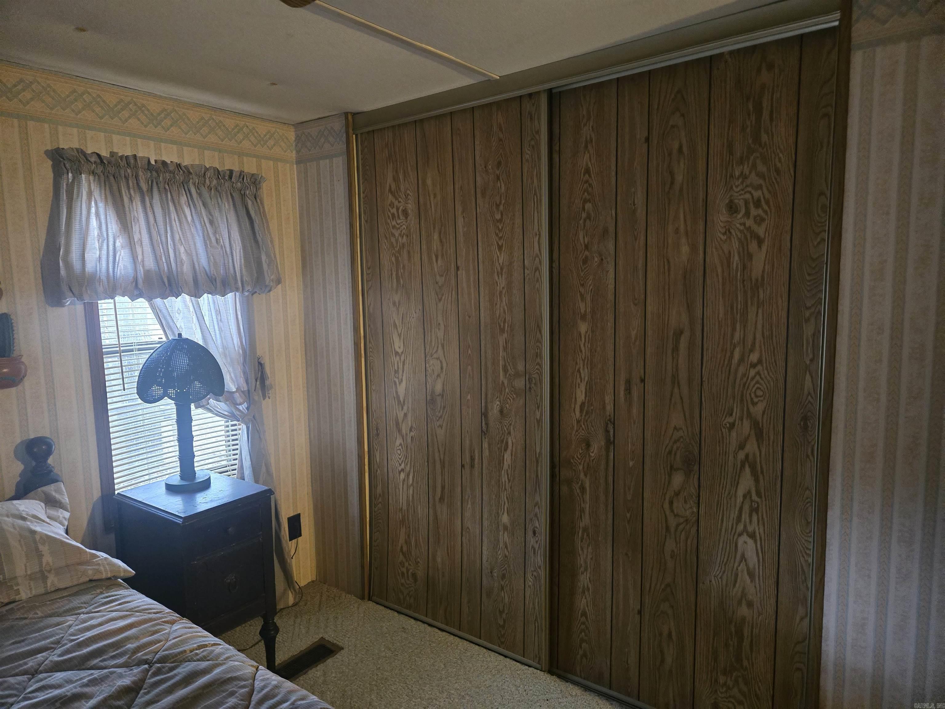 TOMAHAWK VILLAGE - Residential