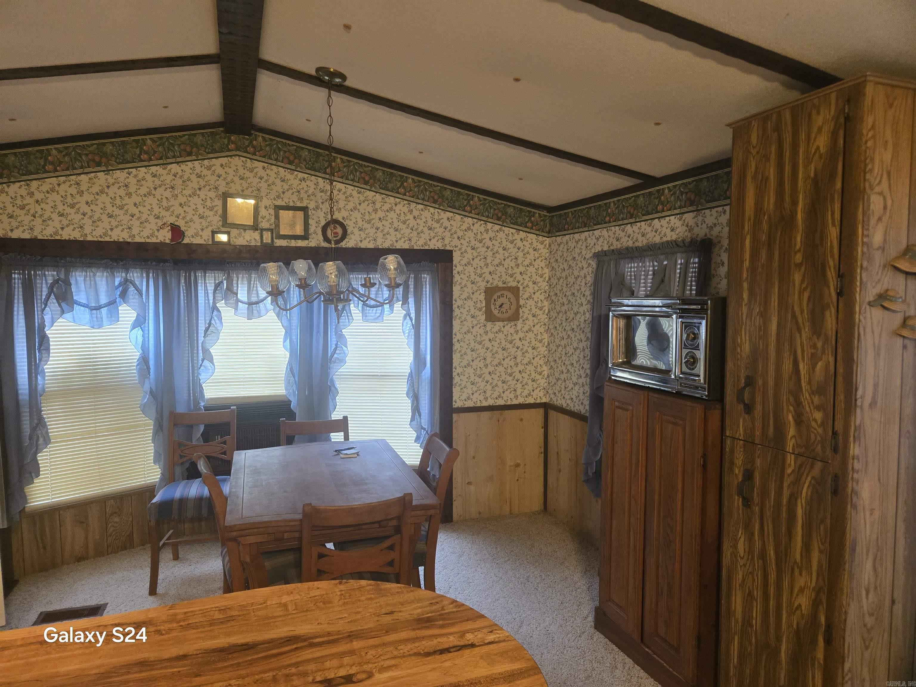 TOMAHAWK VILLAGE - Residential