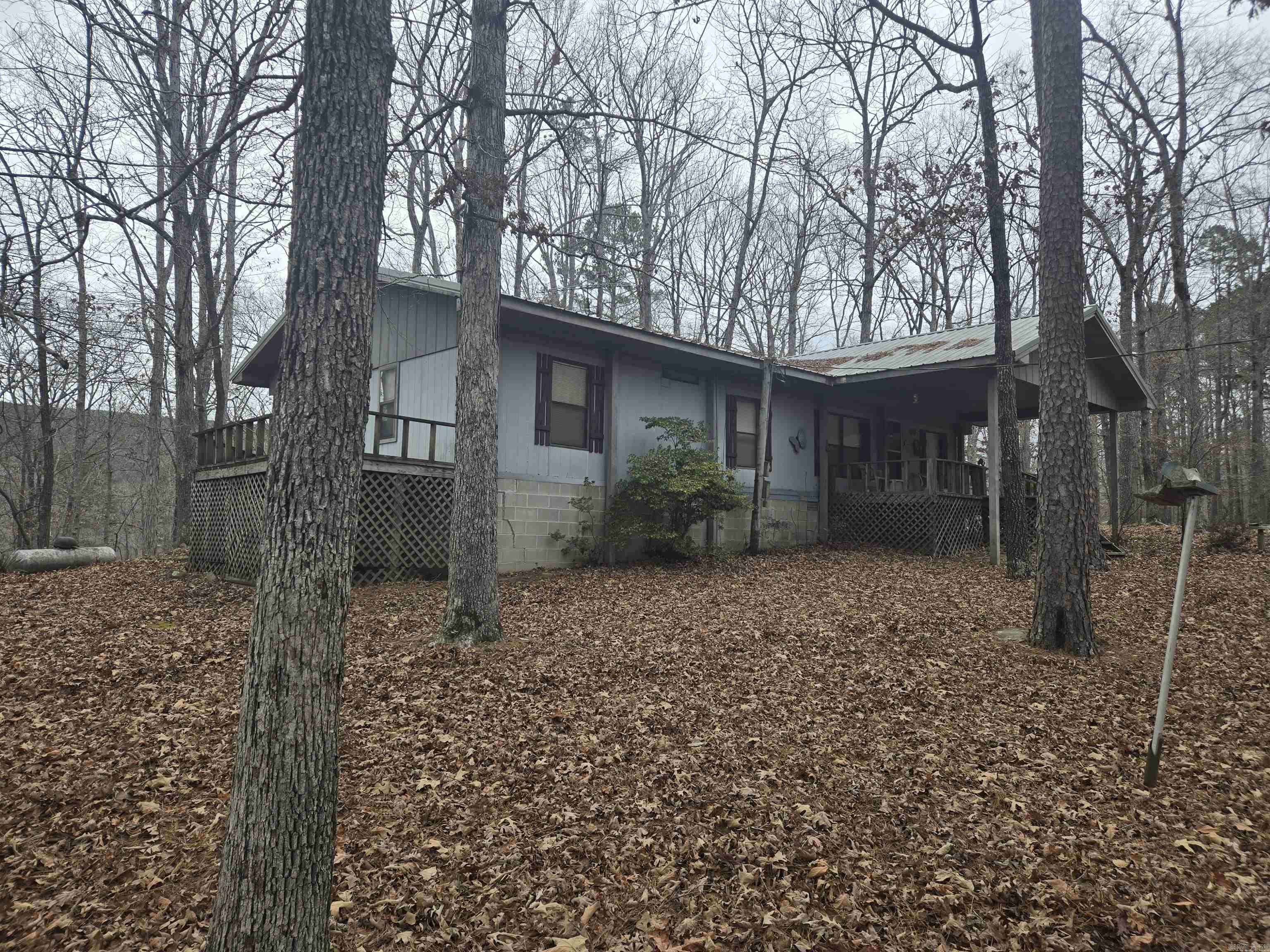 TOMAHAWK VILLAGE - Residential