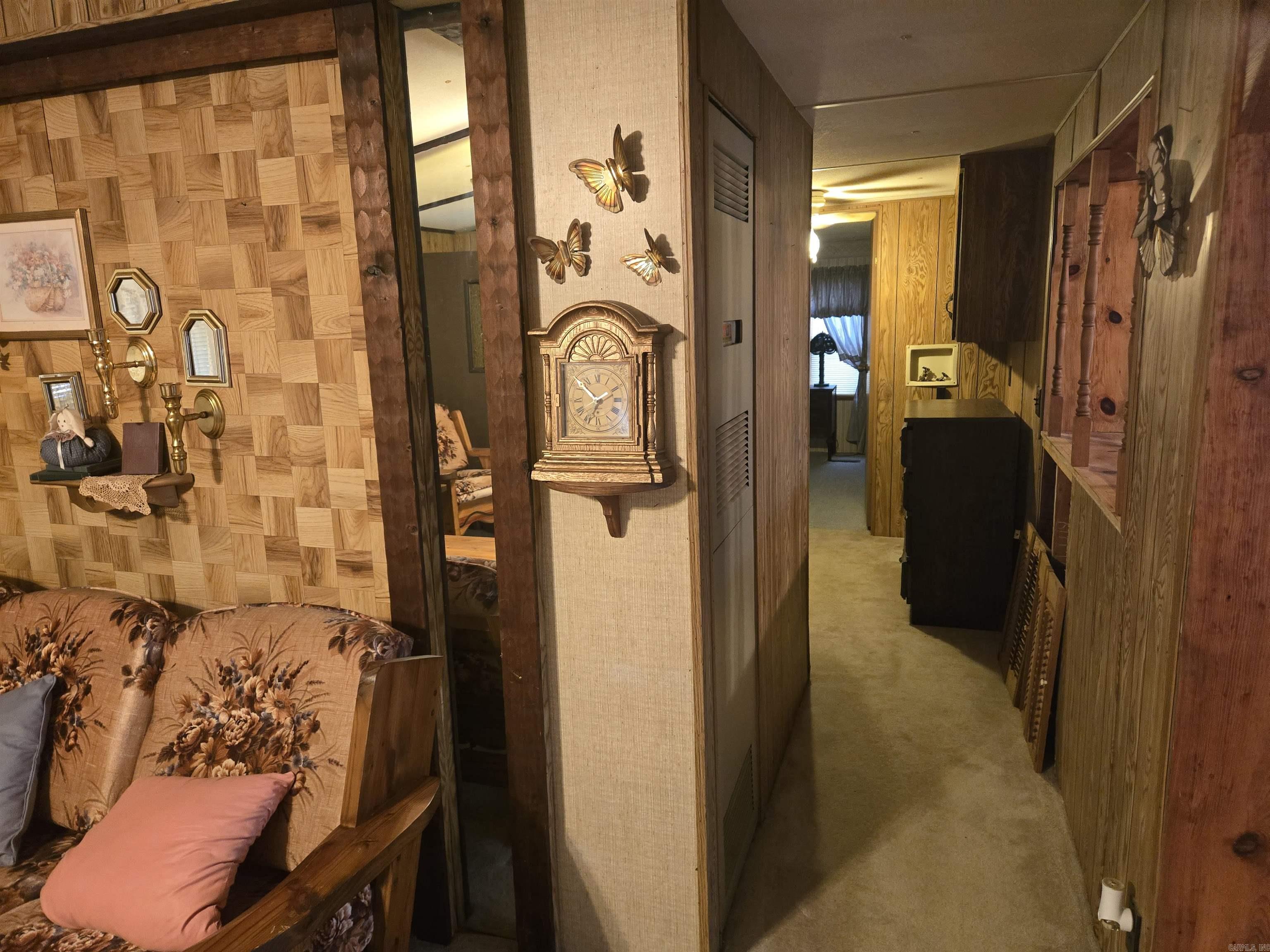 TOMAHAWK VILLAGE - Residential