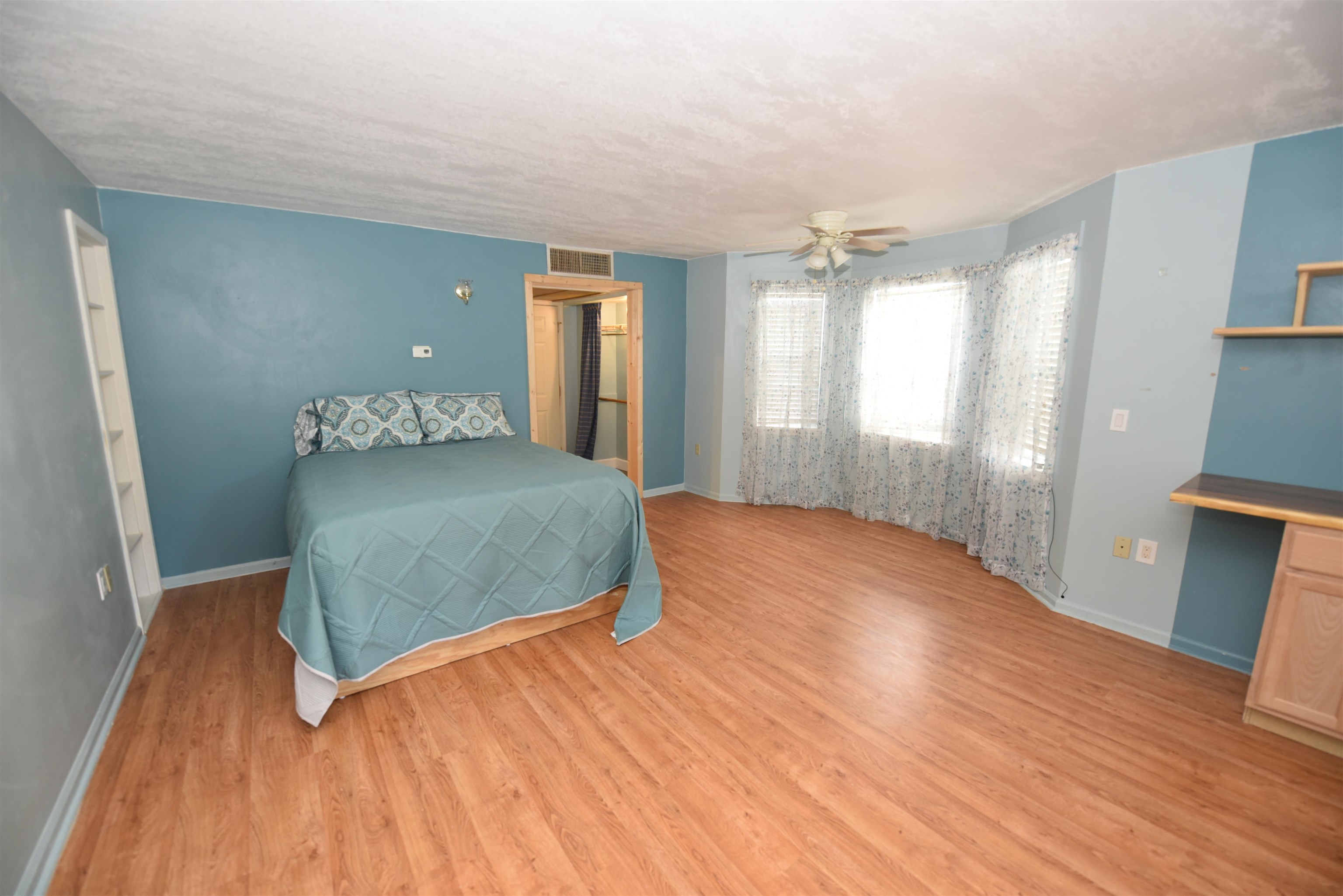 SUMMERHILL PLACE CONDOS - Residential